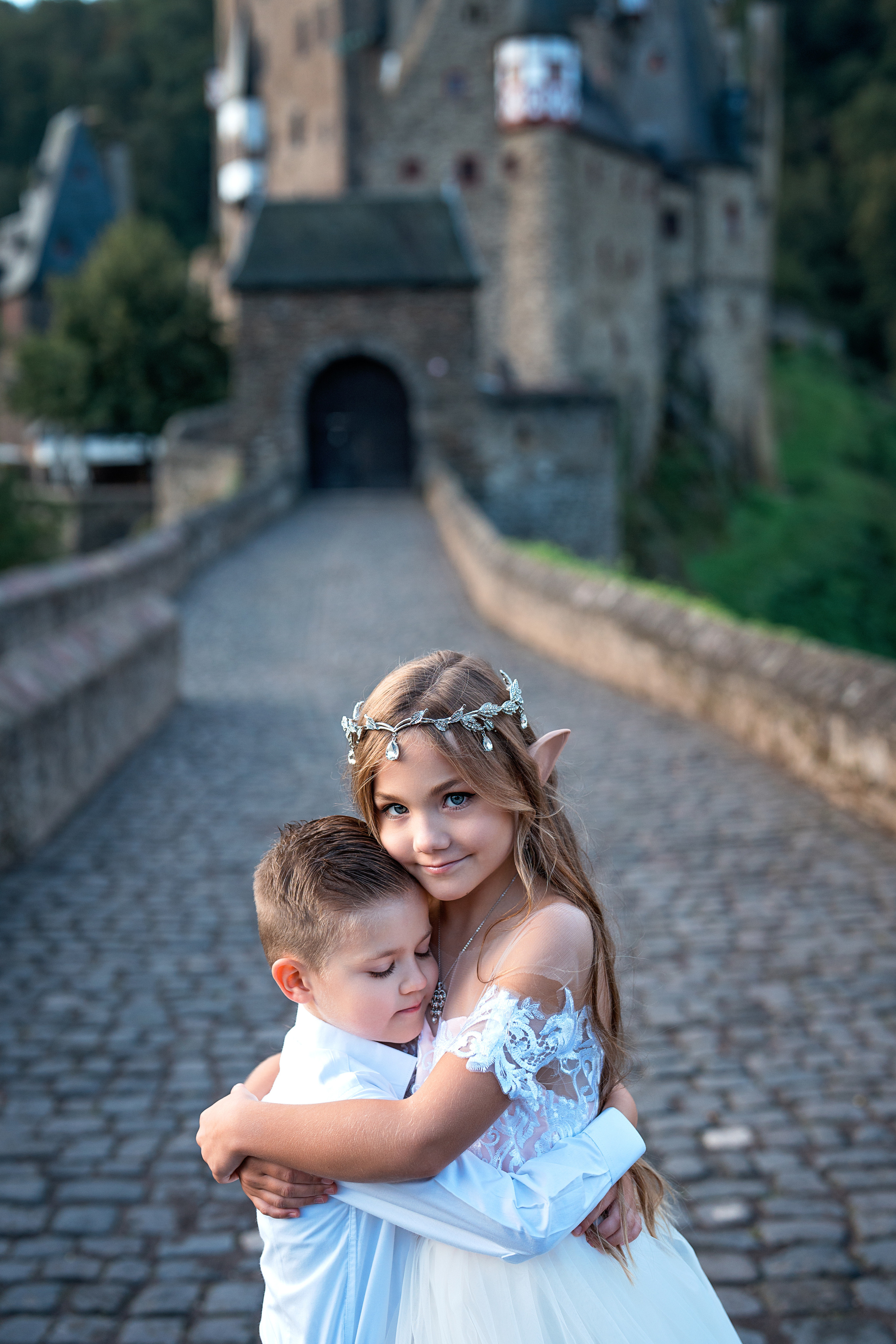 Fairytail shooting in the castle. Family, Lifestyle and Portrait photograher in Trier, Germany
