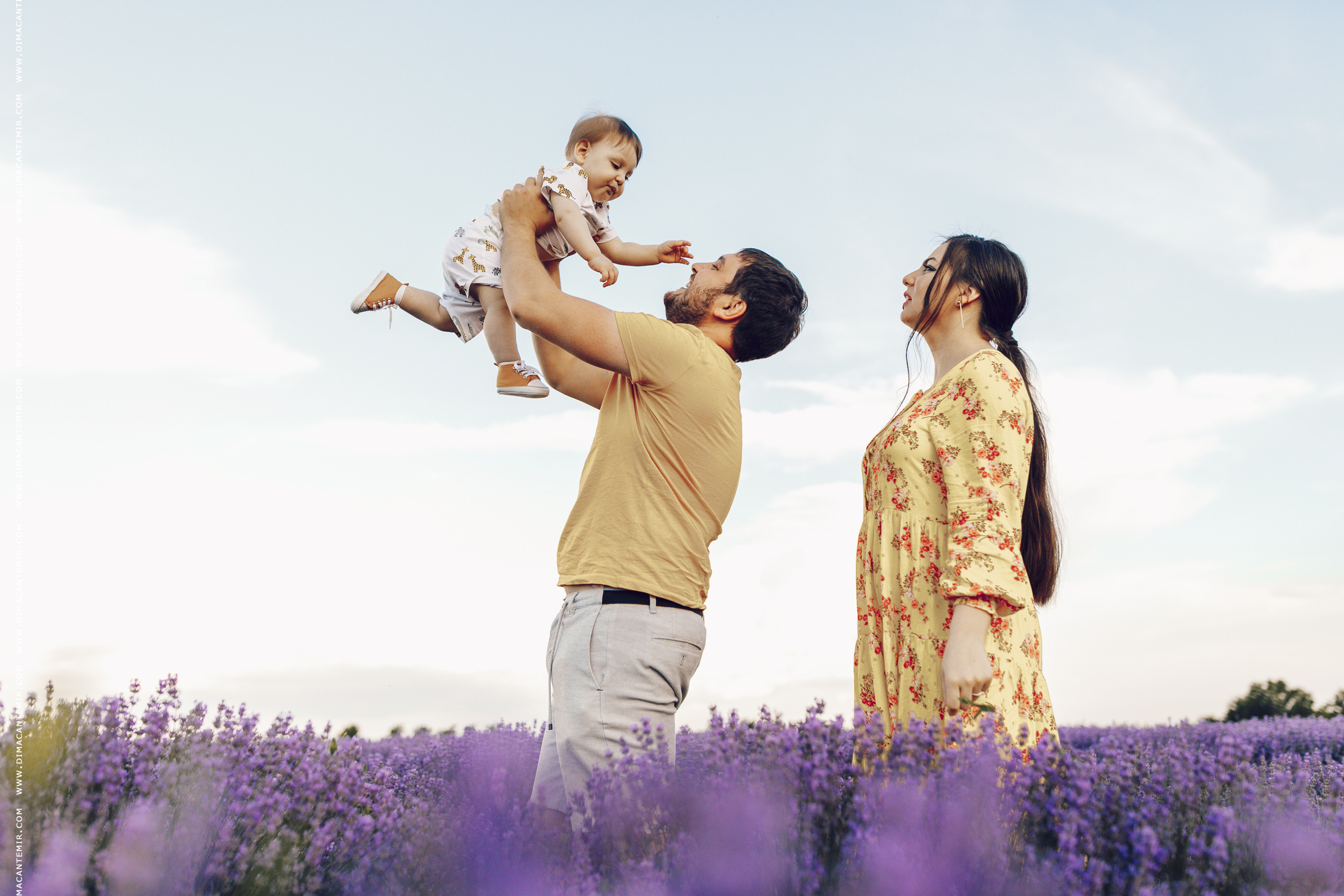 Emir / cîmp de levănțică. Fotograf de nuntă în Chisinau, Moldova. Poze și Video Comerciale
