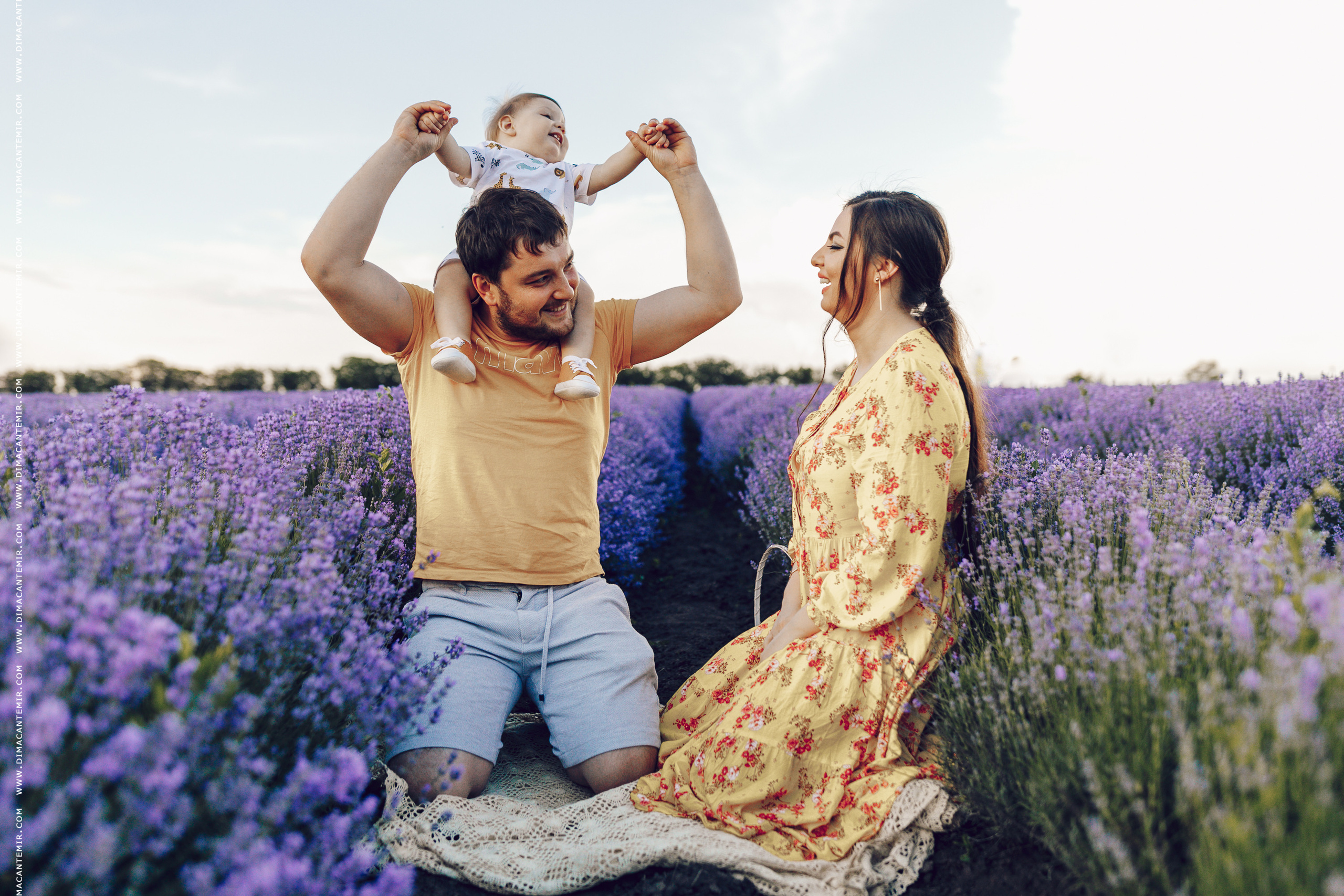 Emir / cîmp de levănțică. Fotograf de nuntă în Chisinau, Moldova. Poze și Video Comerciale