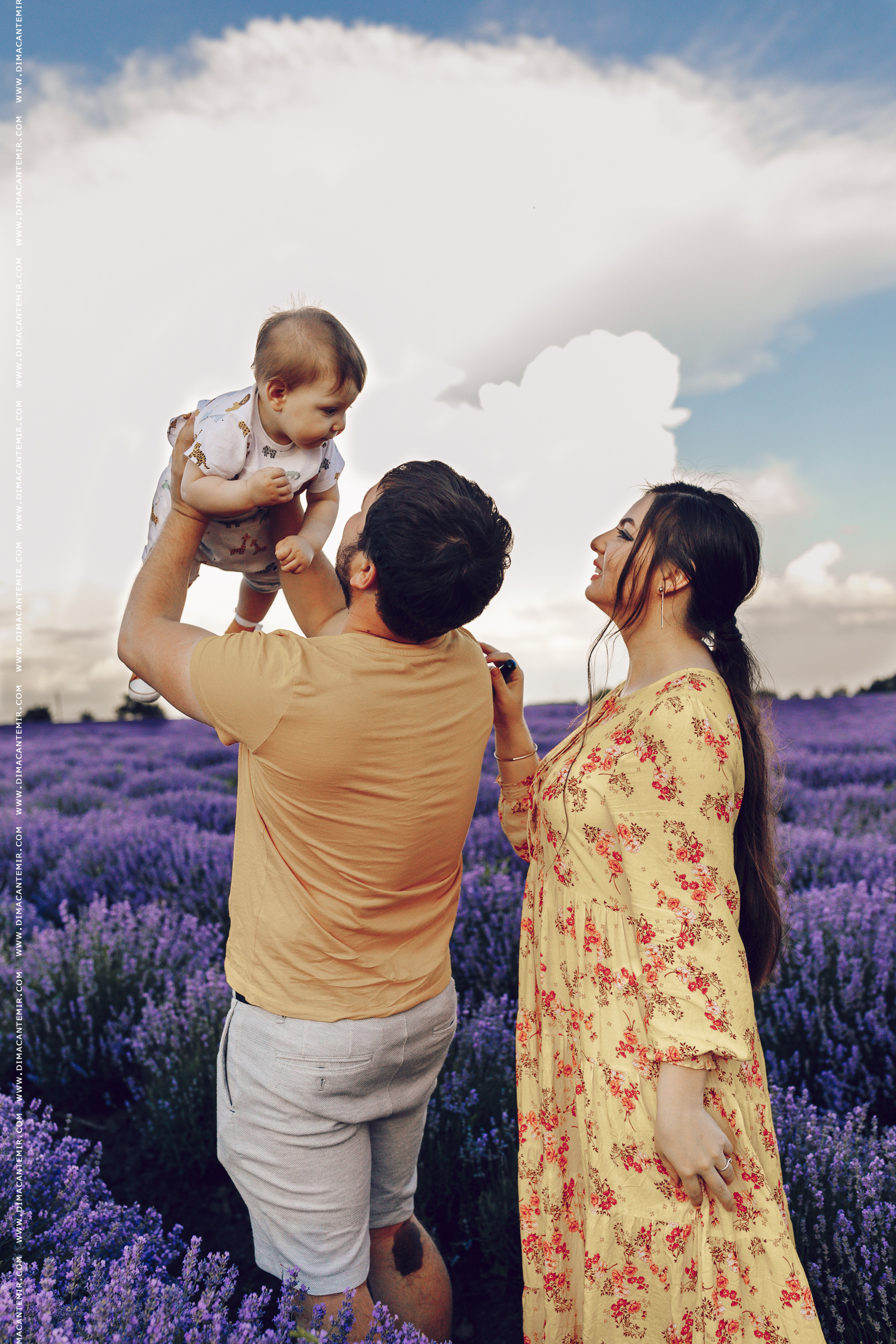 Emir / cîmp de levănțică. Fotograf de nuntă în Chisinau, Moldova. Poze și Video Comerciale