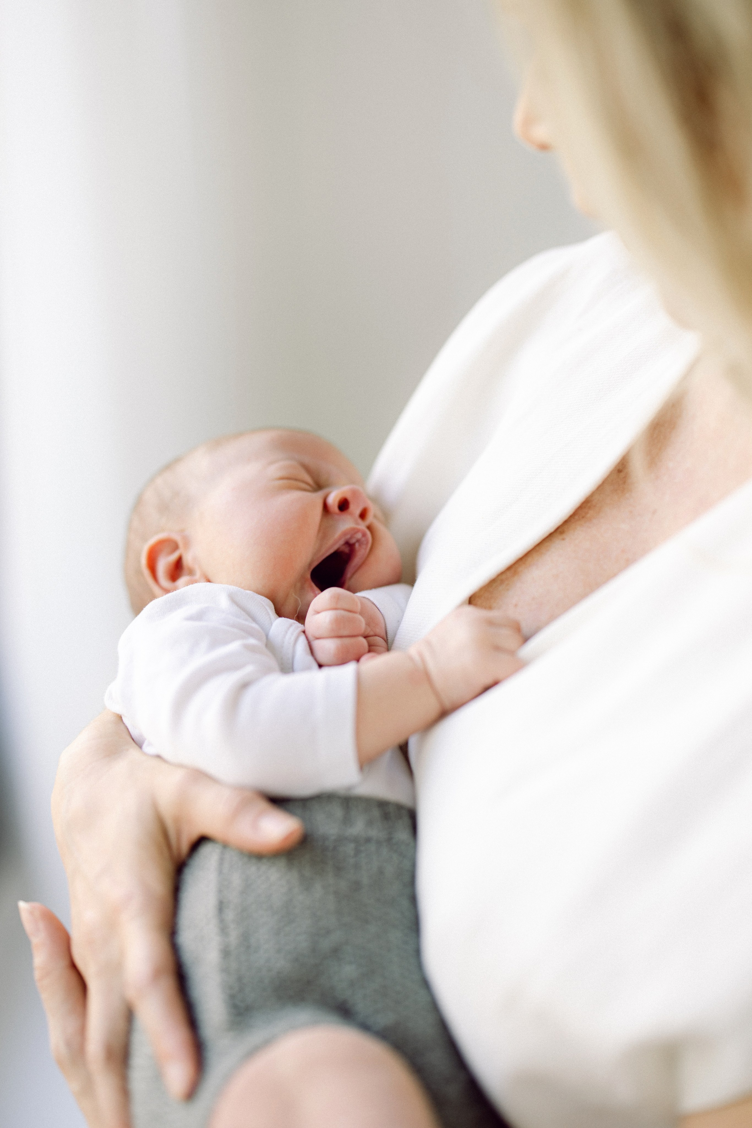 Newborn-Fotografie im Raum Zürich — mit Herz und Blick fürs Wesentliche. Wedding and Family Photographer Switzerland and Italy. Valeria Diaz