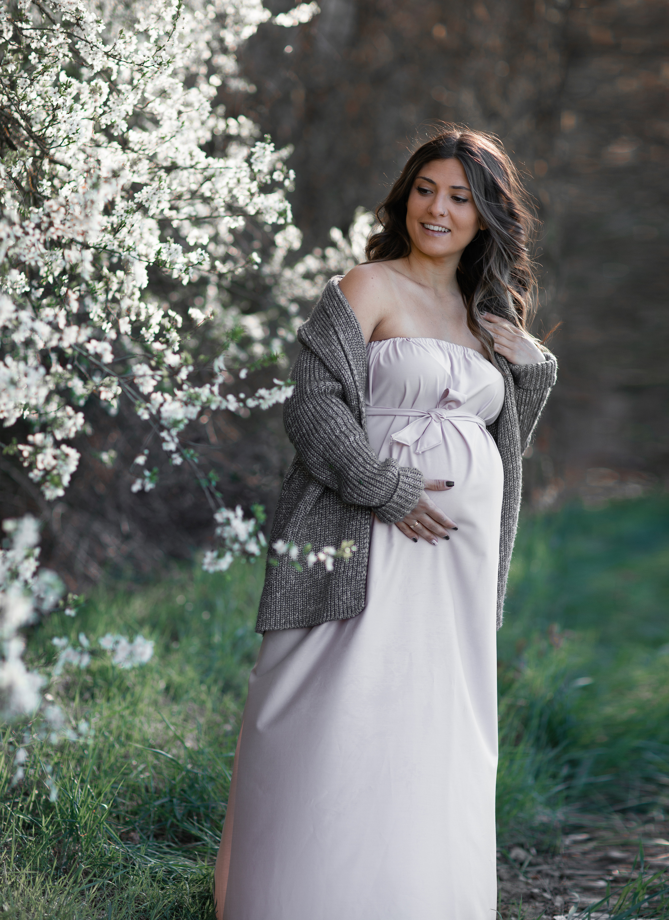 Premamá en Exterior. Fotografía de Eventos, Embarazo y Familiar en Pirineos