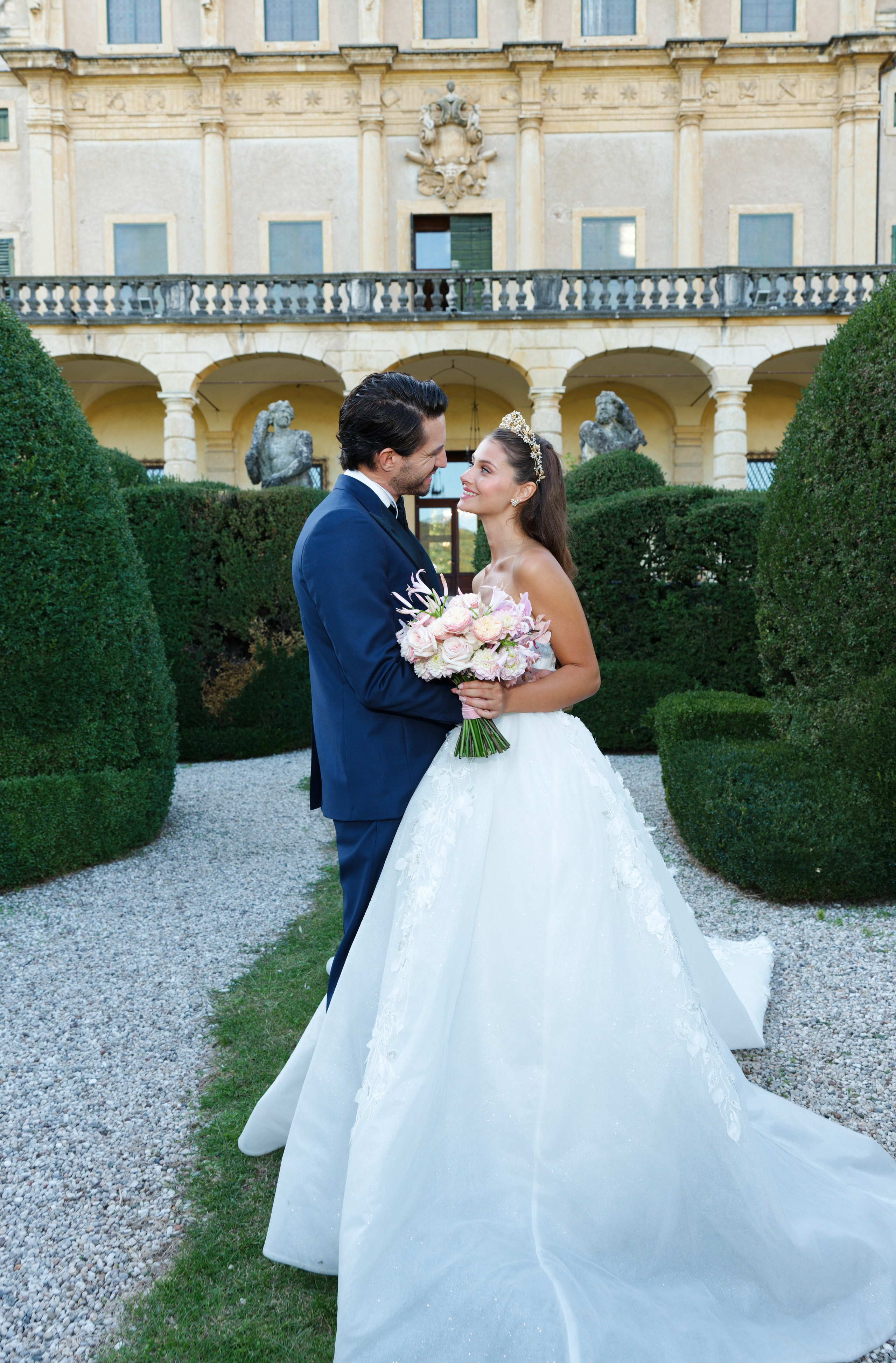 Wedding editorial at Villa Arvedi, Verona, Italy