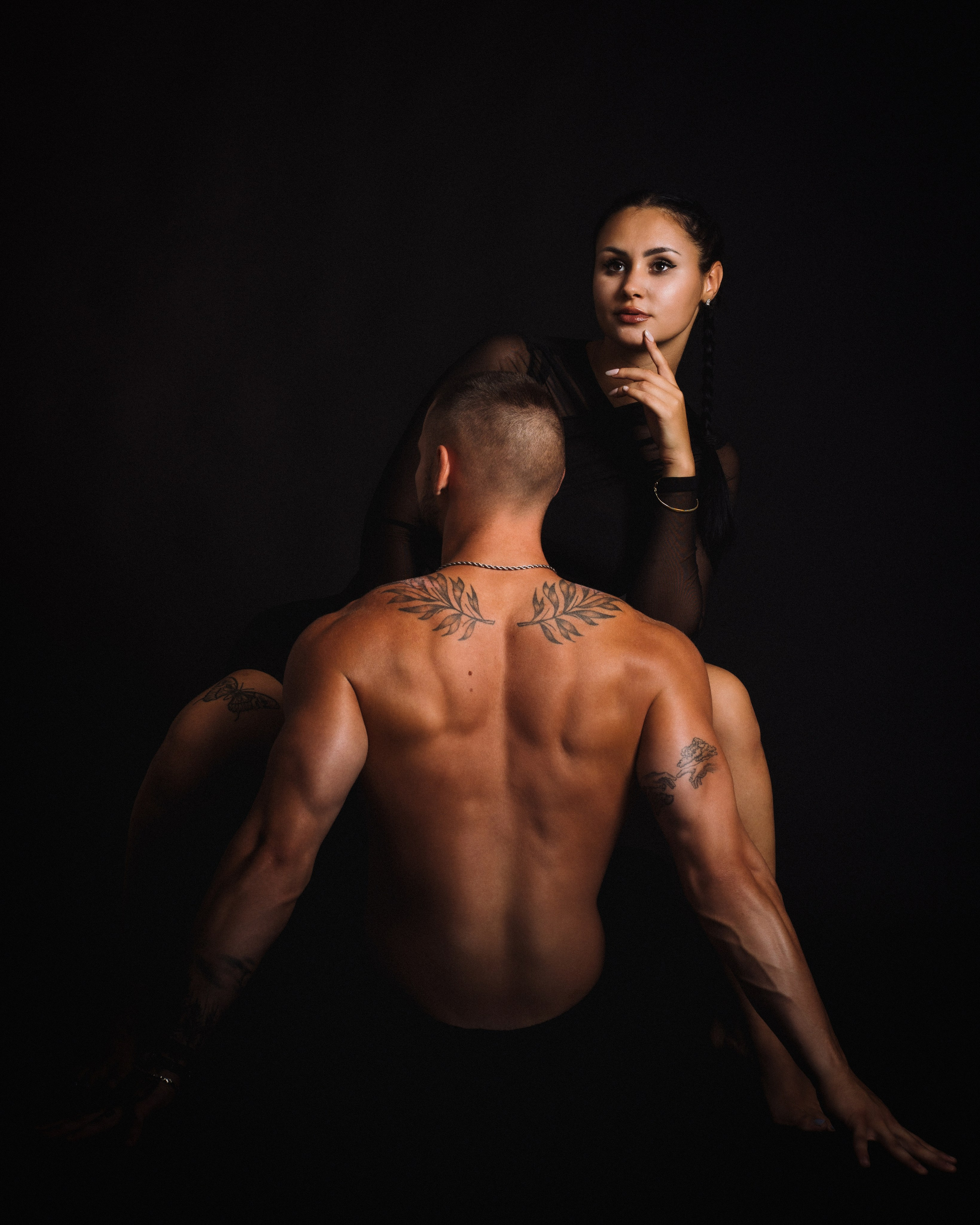 Laura x Daniel — Conexiune, Contrast și Cinematic. VStudio — mai mult decât fotografii