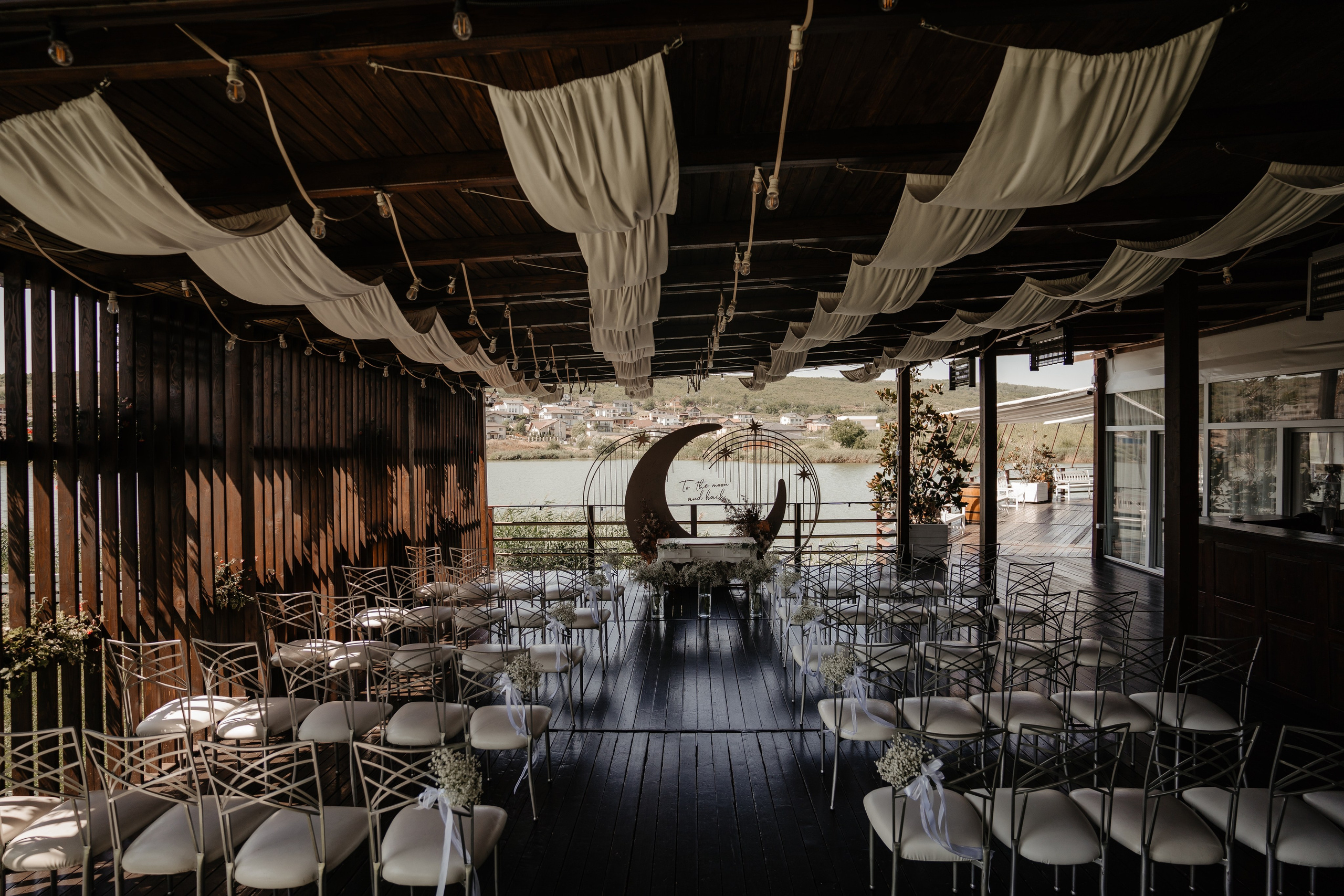 Cununie civila in aer liber si sedinta foto de cuplu. Proud Vision Weddings | Wedding Photography & Film — Servicii profesionale Foto Video Nunta Iasi