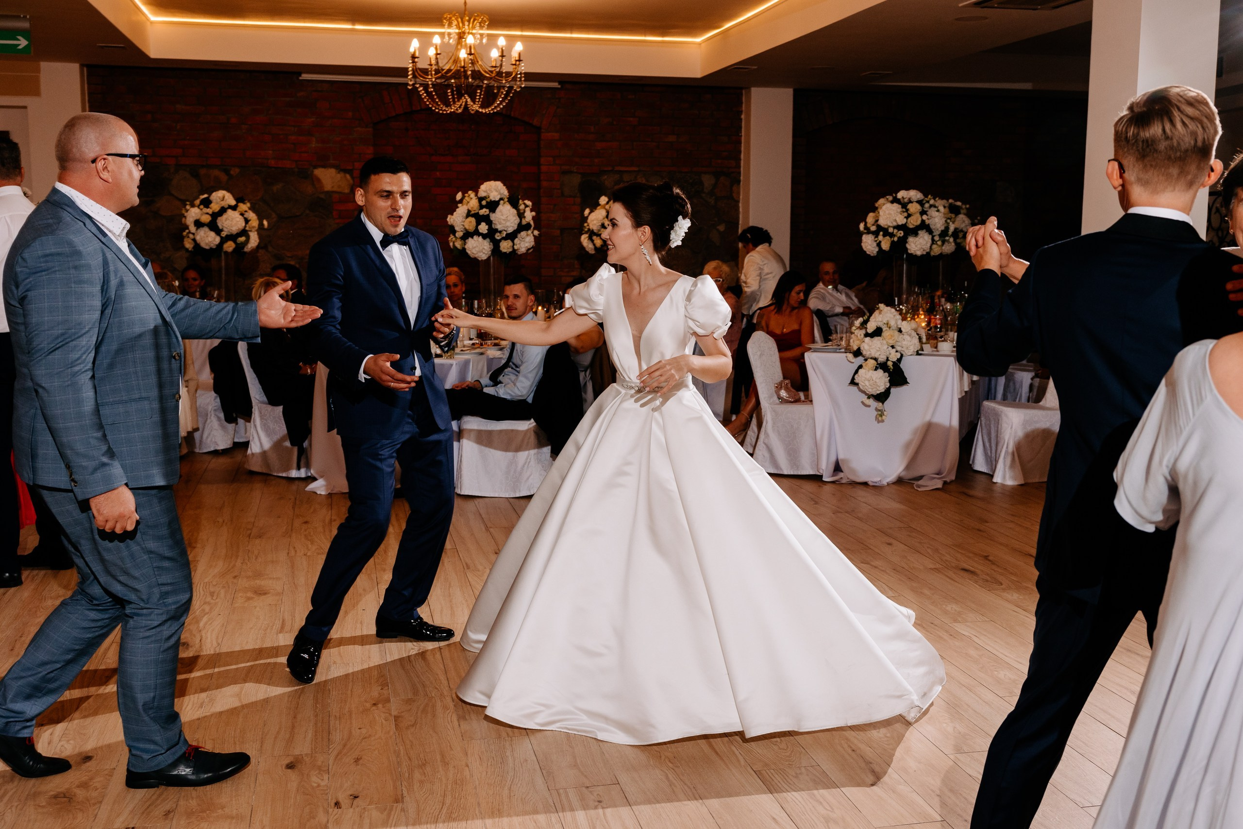 Wiki ♡ Przemek. Fotograf Ślubny Warszawa - Sesje Biznesowe Rodzinne Eventy