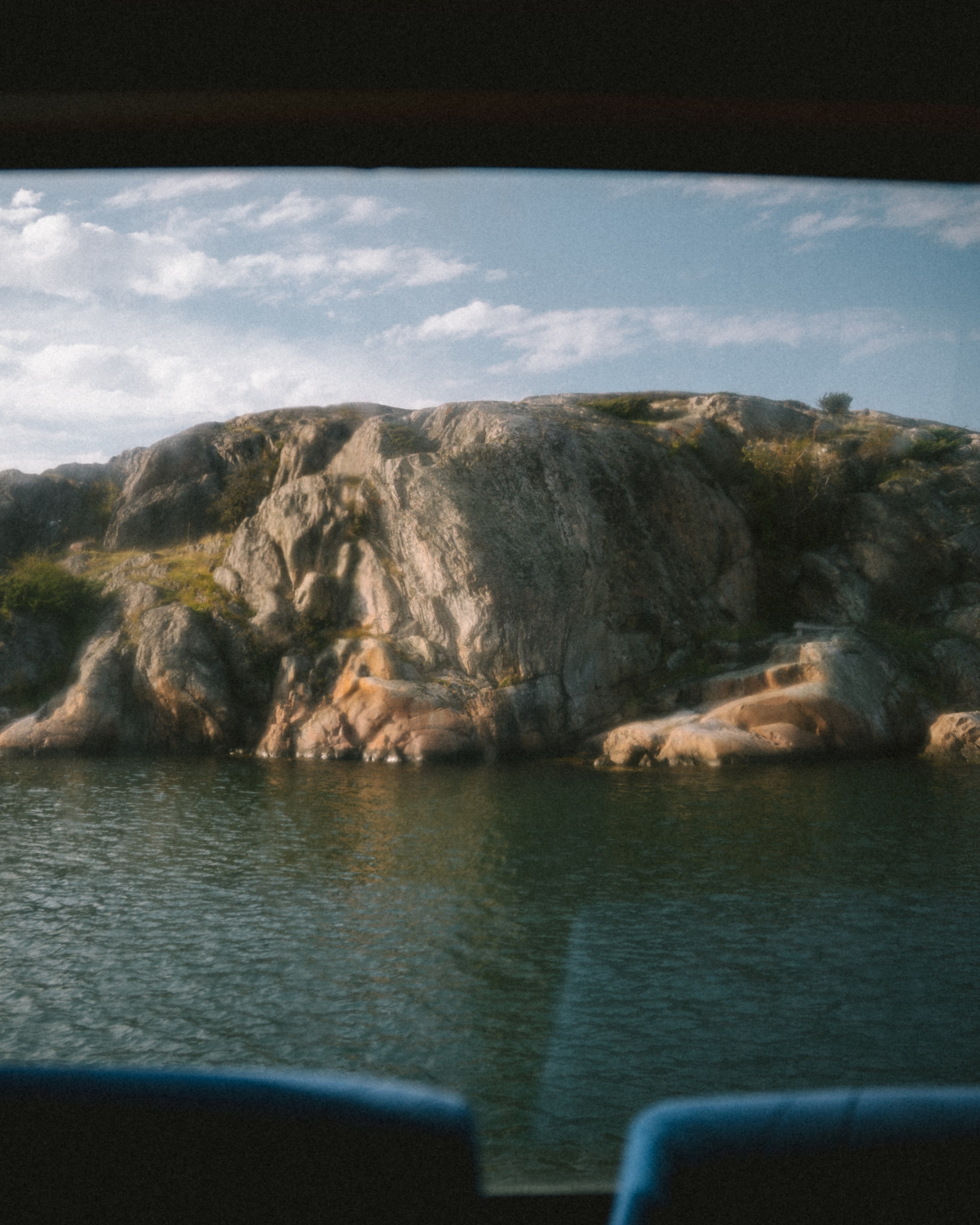 Roaming. Mike Avelli