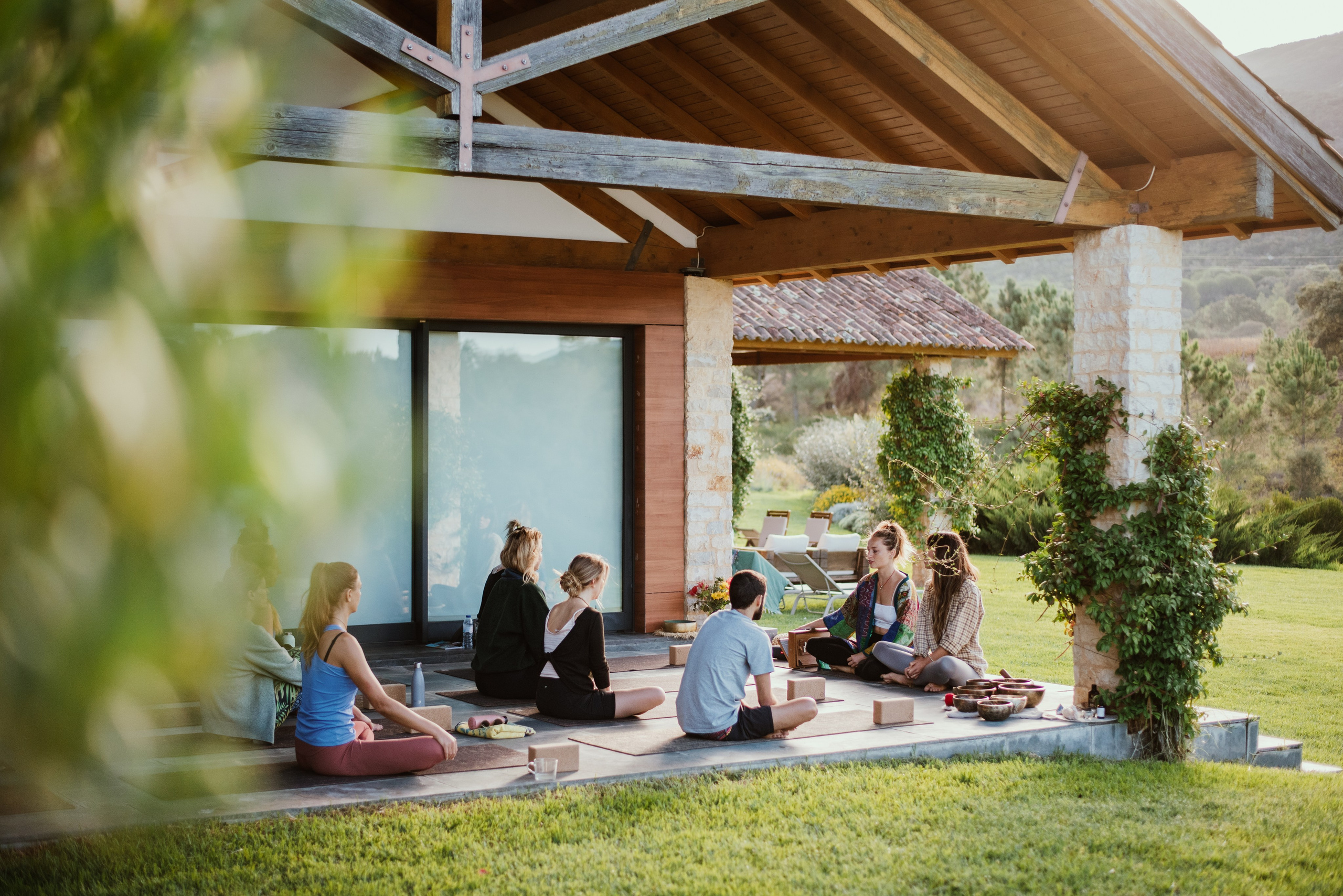 YOGA RETREAT PORTUGAL. Lifestyle, wedding and family photographer