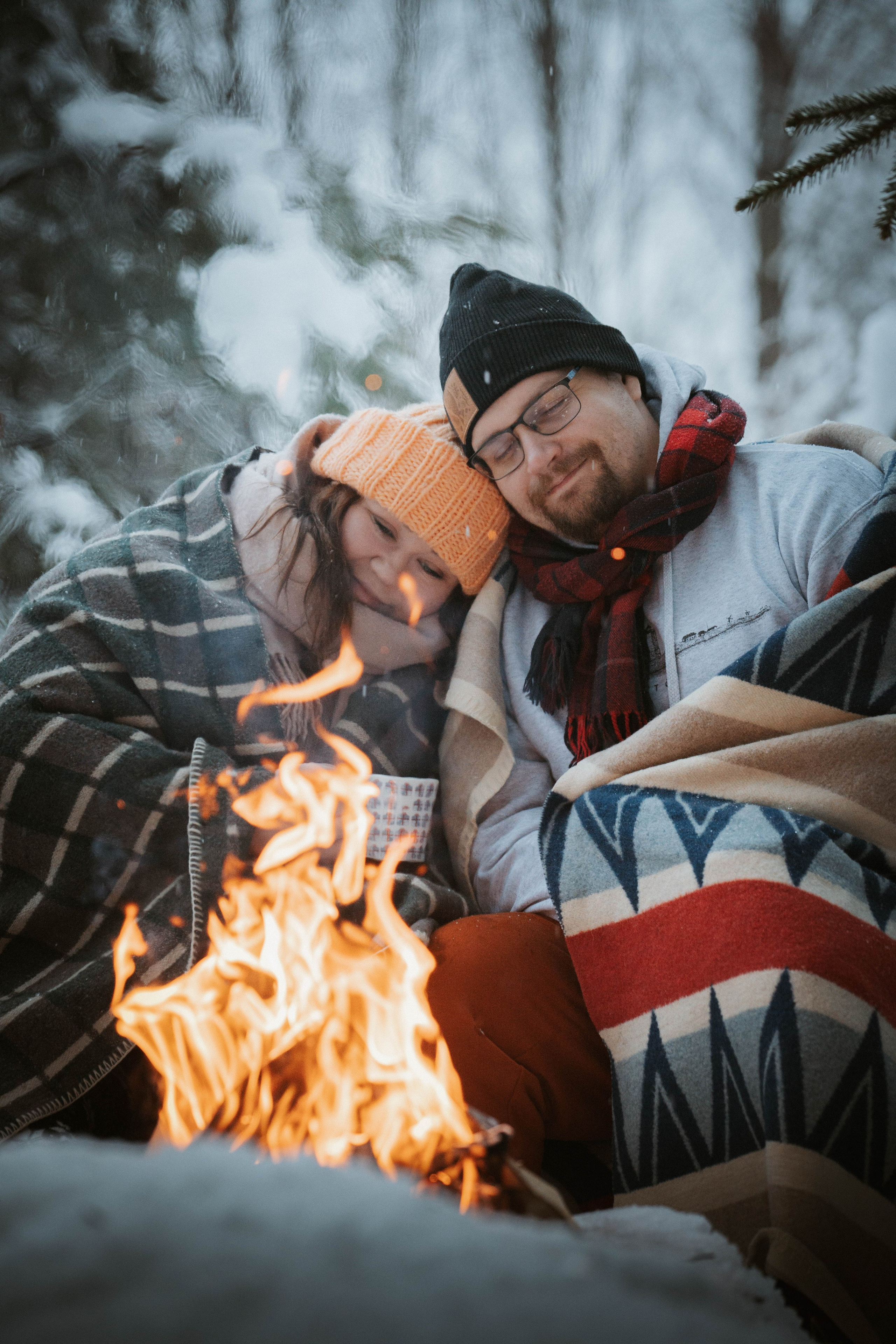 Hääkuvaus Kuopiossa Valmistujaiskuvaus  Ristiäiskuvaus Valokuvaaja. VEKE MEDIA