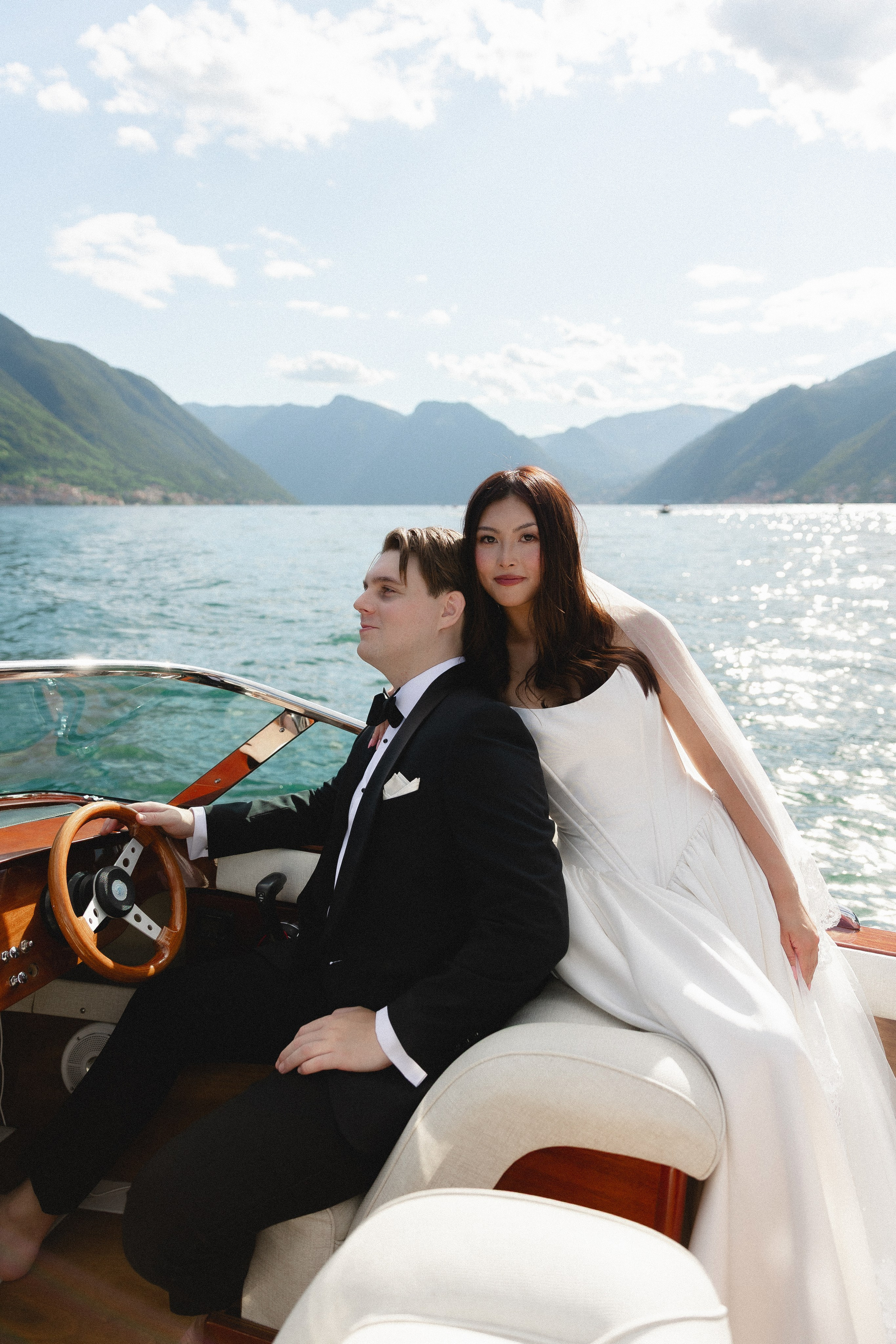 Lily & Zach, Villa del Balbianello. Photographer in Italy Anna Linnik