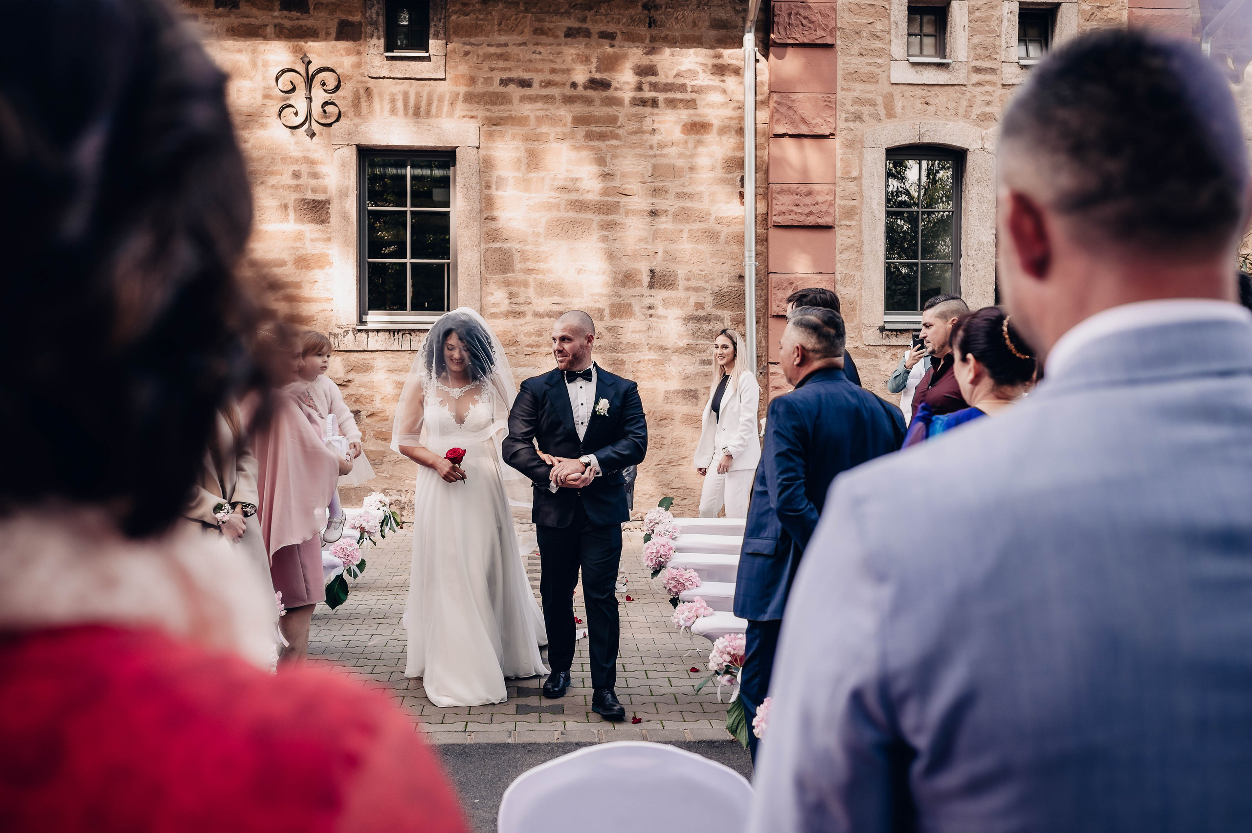 Freie Trauung in Würzburg – Marius & Carmen. Authentische, emotionale, zeitlose Hochzeitsfotografie aus Albstadt