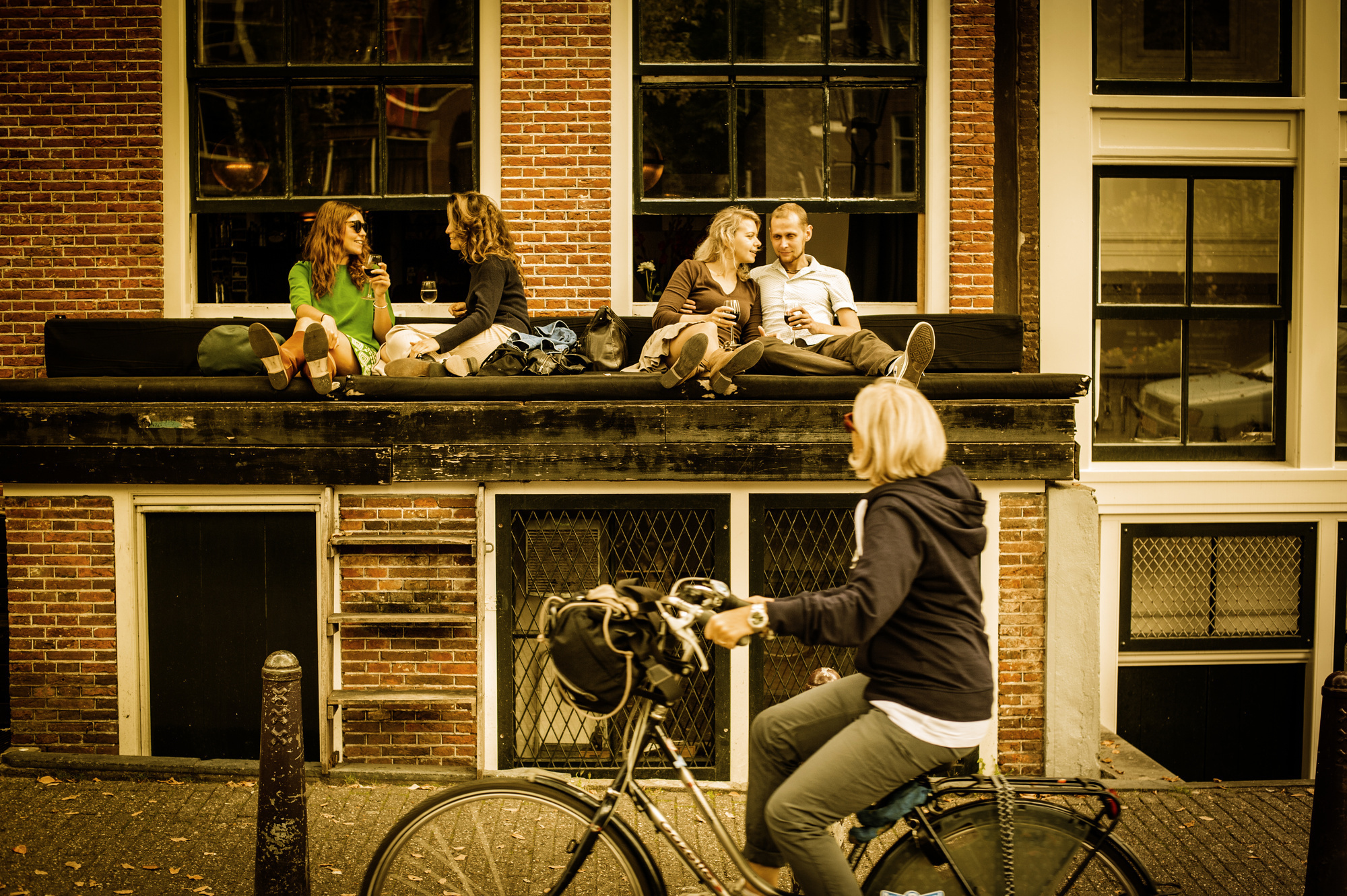 Love Stories & Solo. Portret, trouw en familie fotograaf in Amsterdam en Almere