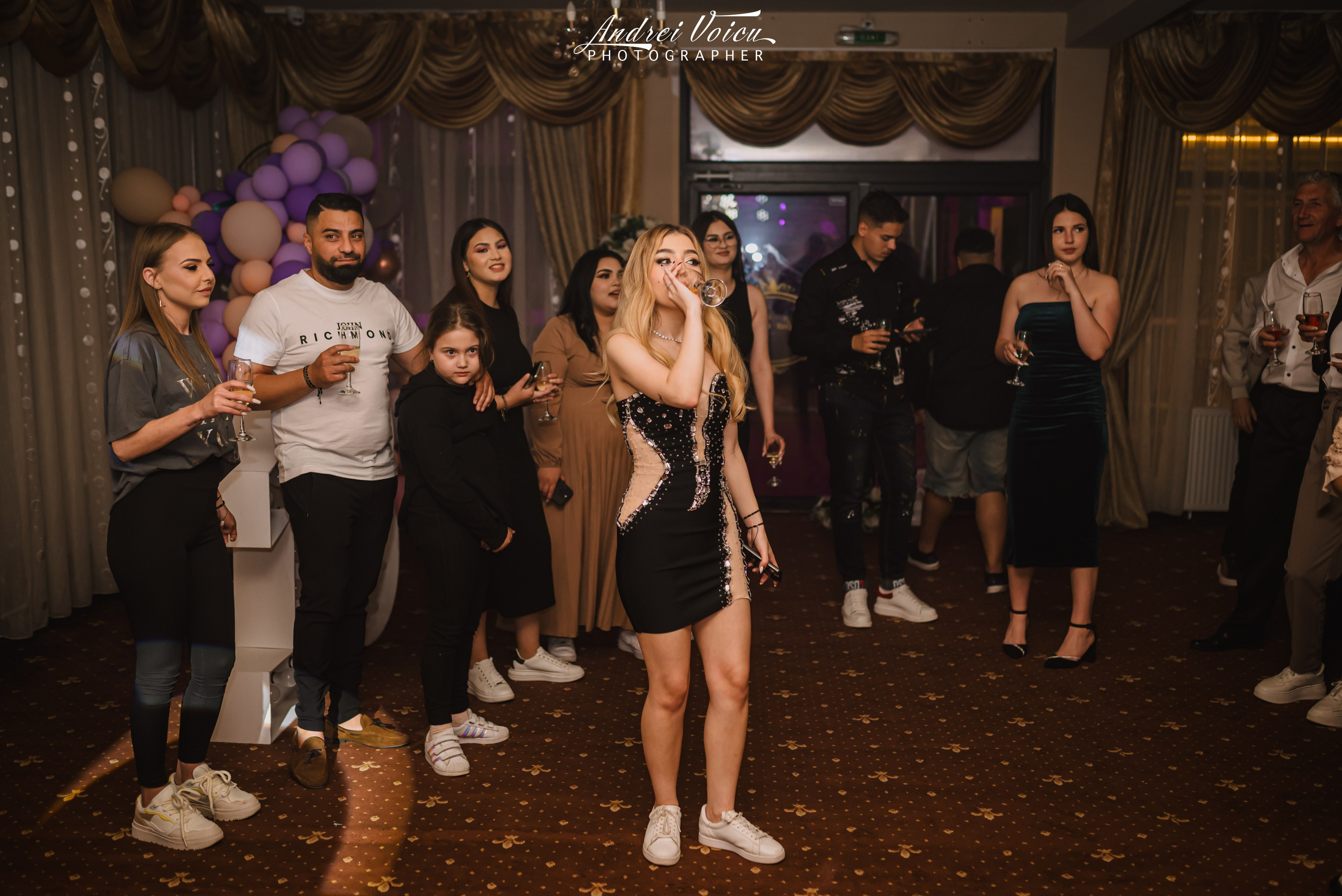 Majorate. Andrei Voicu Fotograf. Povești nescrise, surprinse atent