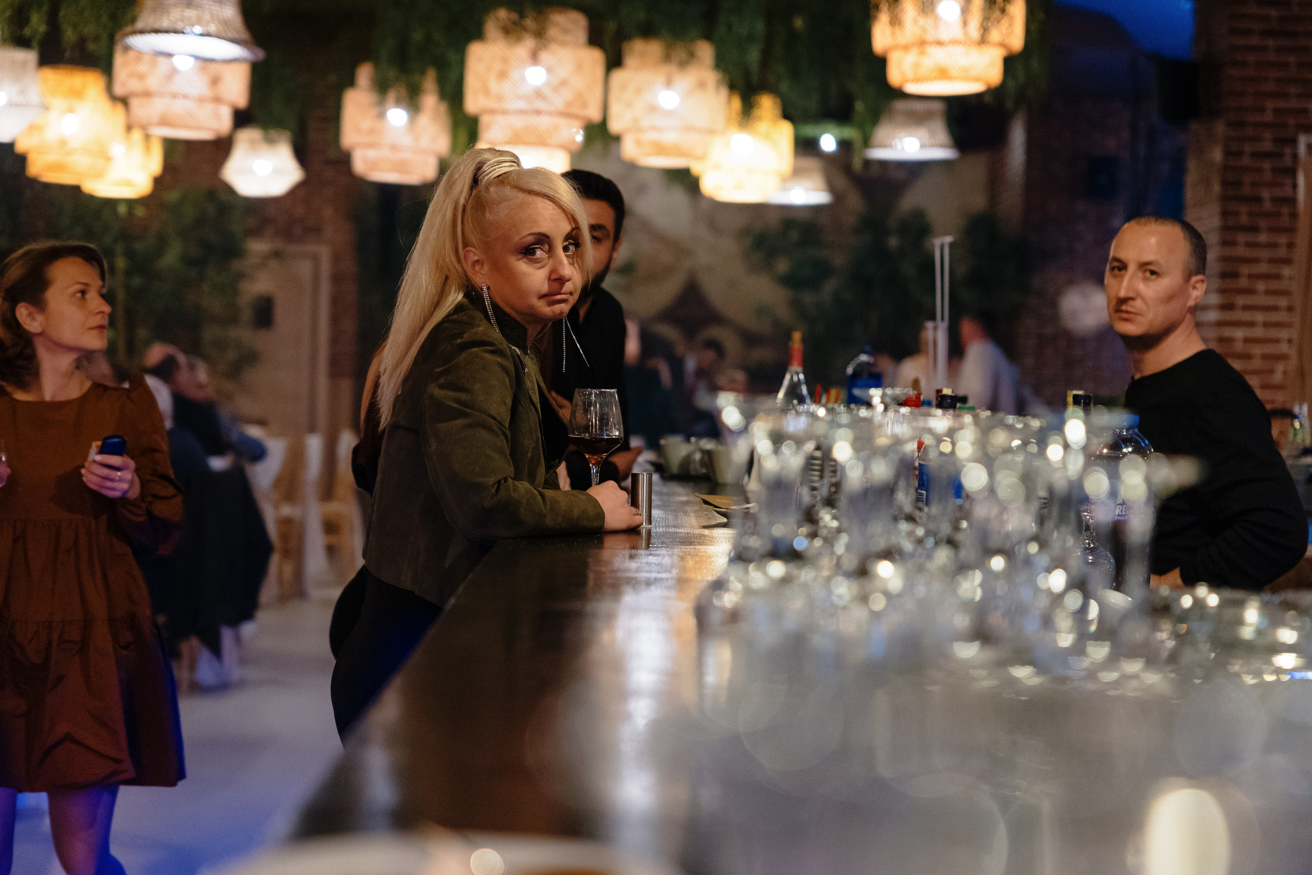 Nuntă de vis la Vanity: Ioana și Bogdan își jură iubire veșnică. MDimaFotoStudio. Fotograf de nuntă, evenimente private și de familie