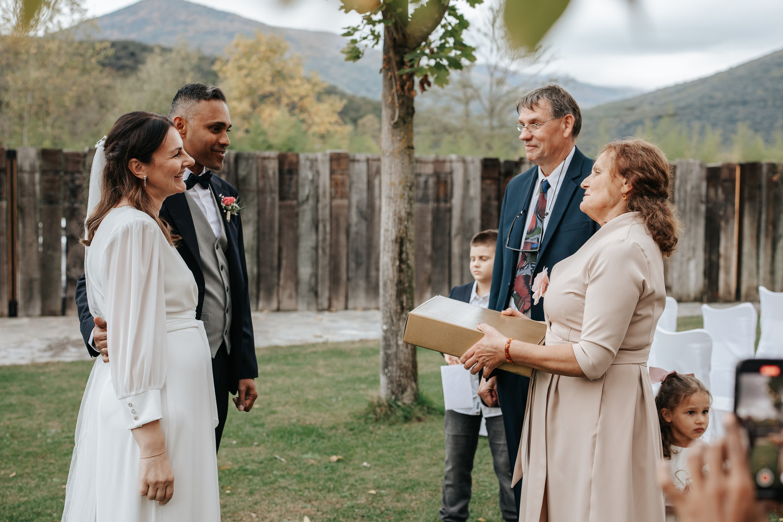Aurelia+Anand, 02.11.2025, Olot. Fotógrafa de bodas en Cataluña
