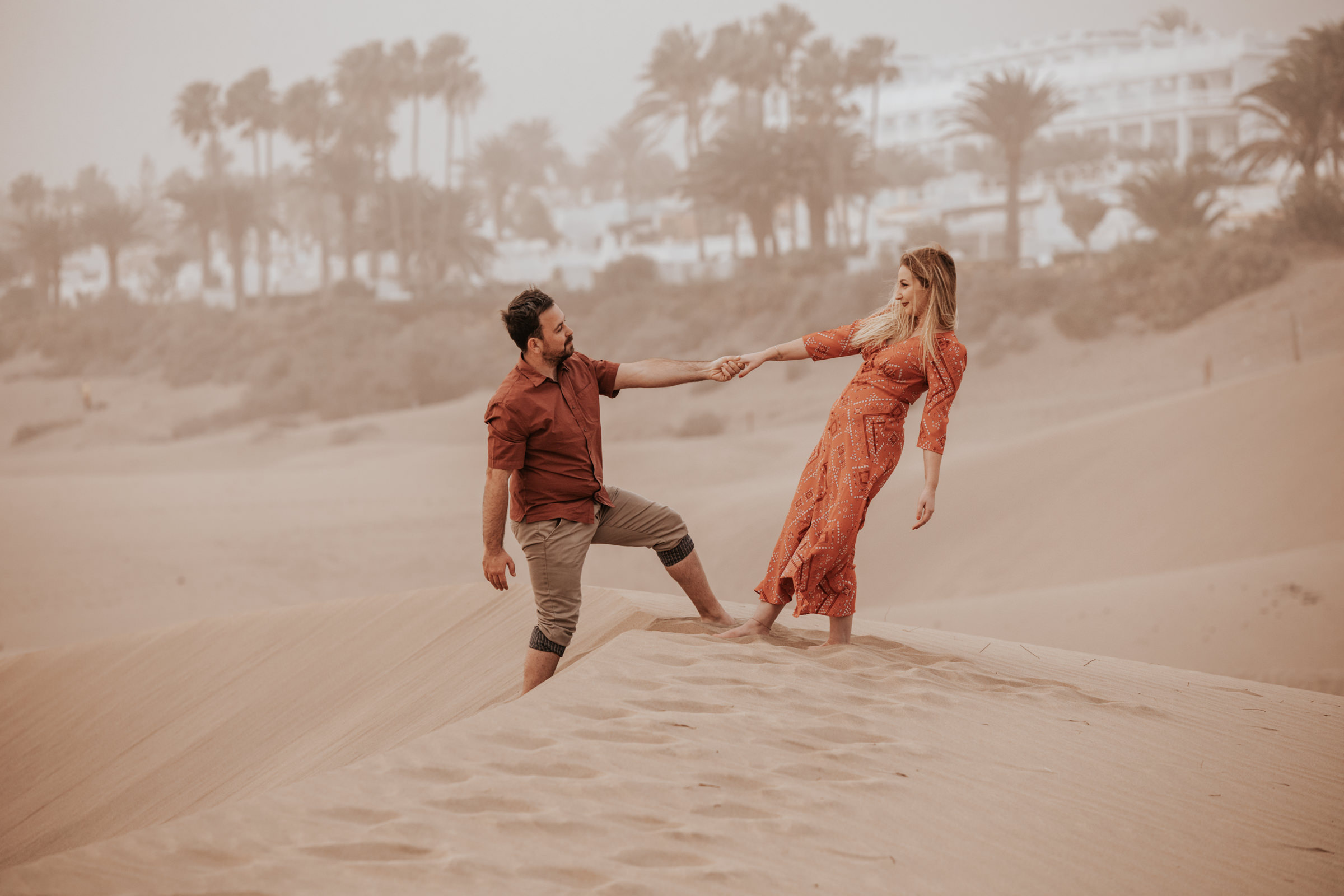 Maspalomas Couple Photographer Desert Gran Canaria — dunas.fi
