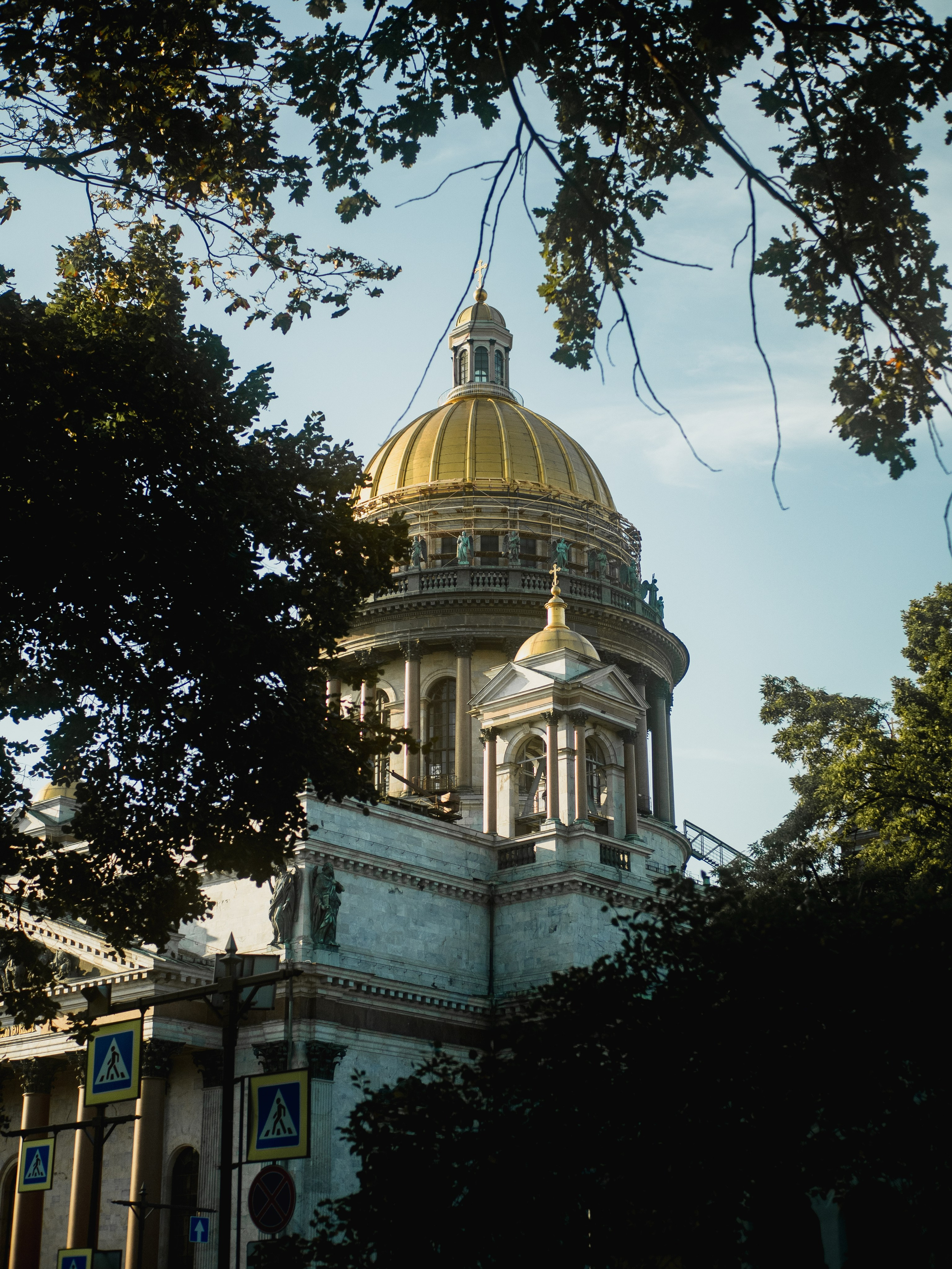 Saint-Petersbourg. Photographe sur Cote d’Azur. Portraits de familles, couples, enfants, événements