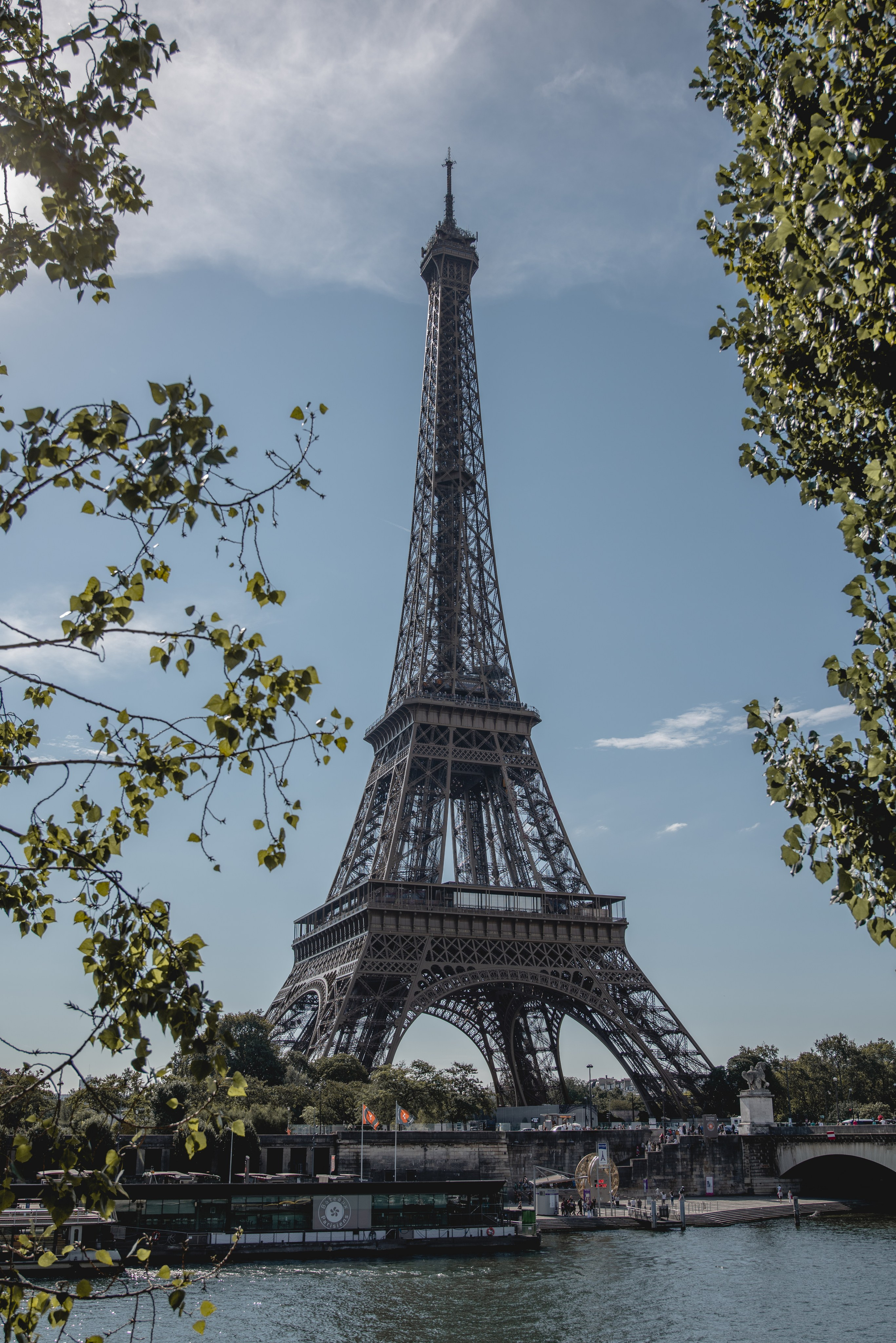 Paris. Photographe sur Cote d’Azur. Portraits de familles, couples, enfants, événements