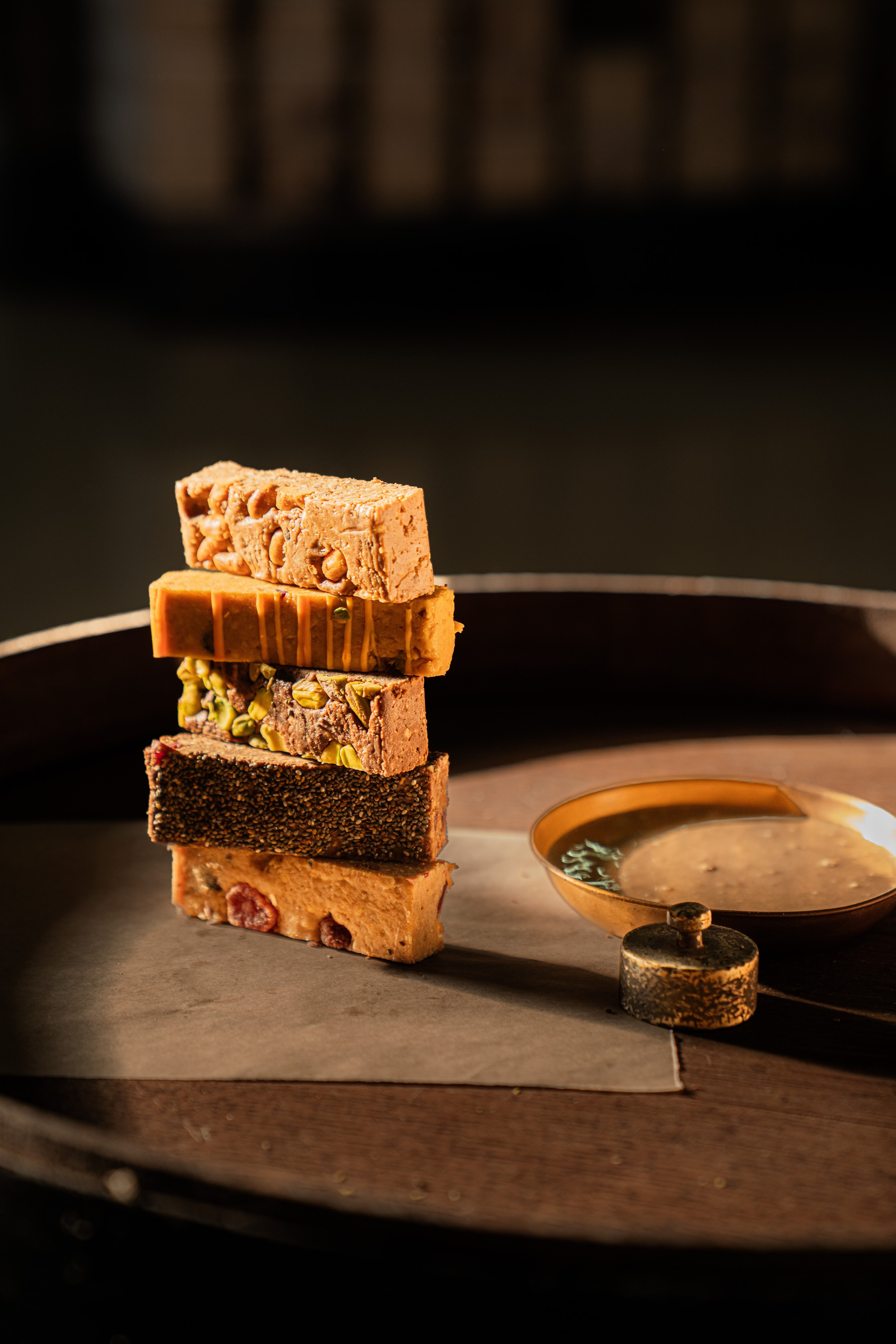 ΜΠΑΡΕΣ. Χαλβάς Ελευθερίου