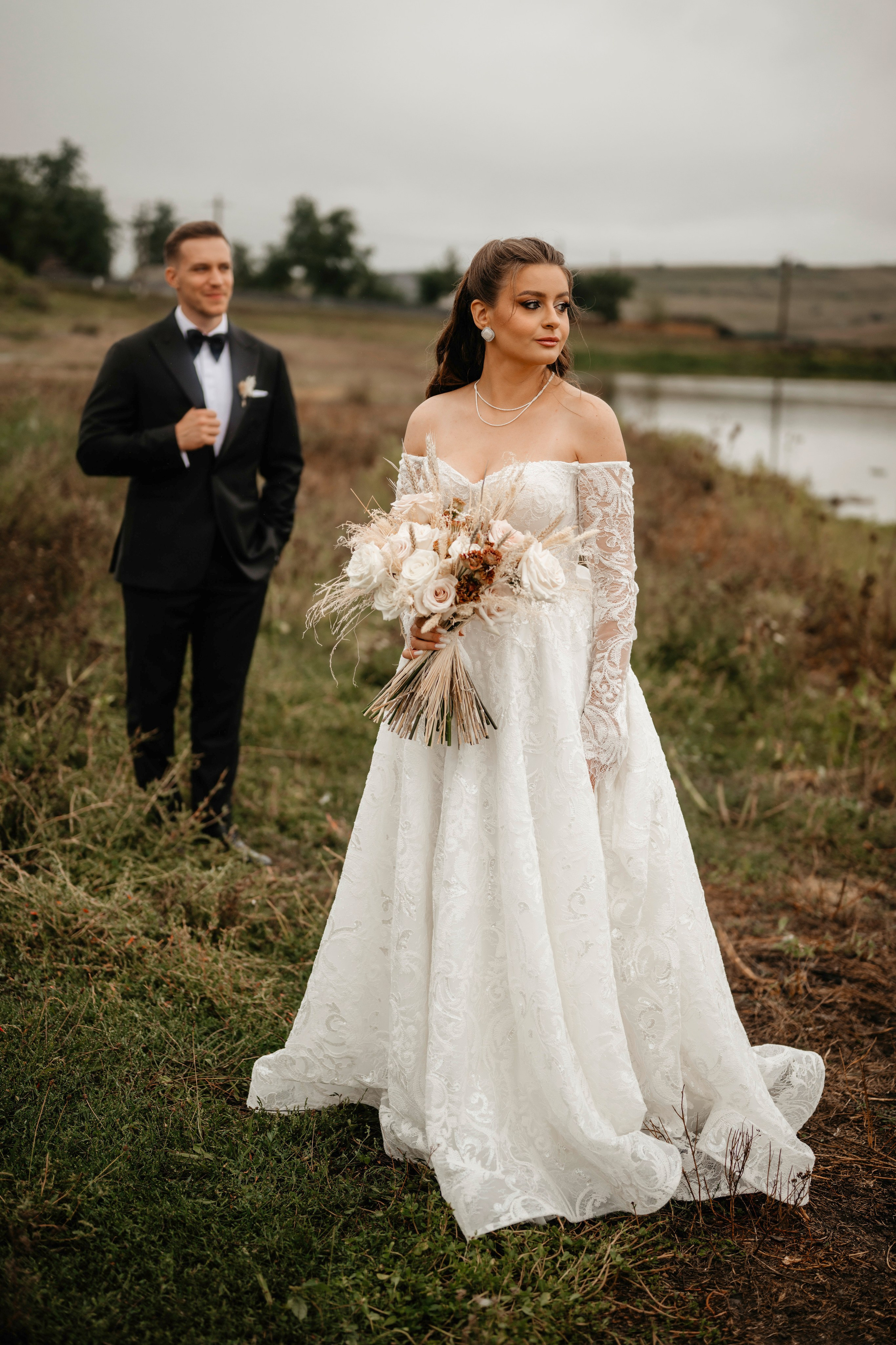 🤎 E l i s a & O v i d i u — Wedding Day Preview. Wedding & Family Photographer