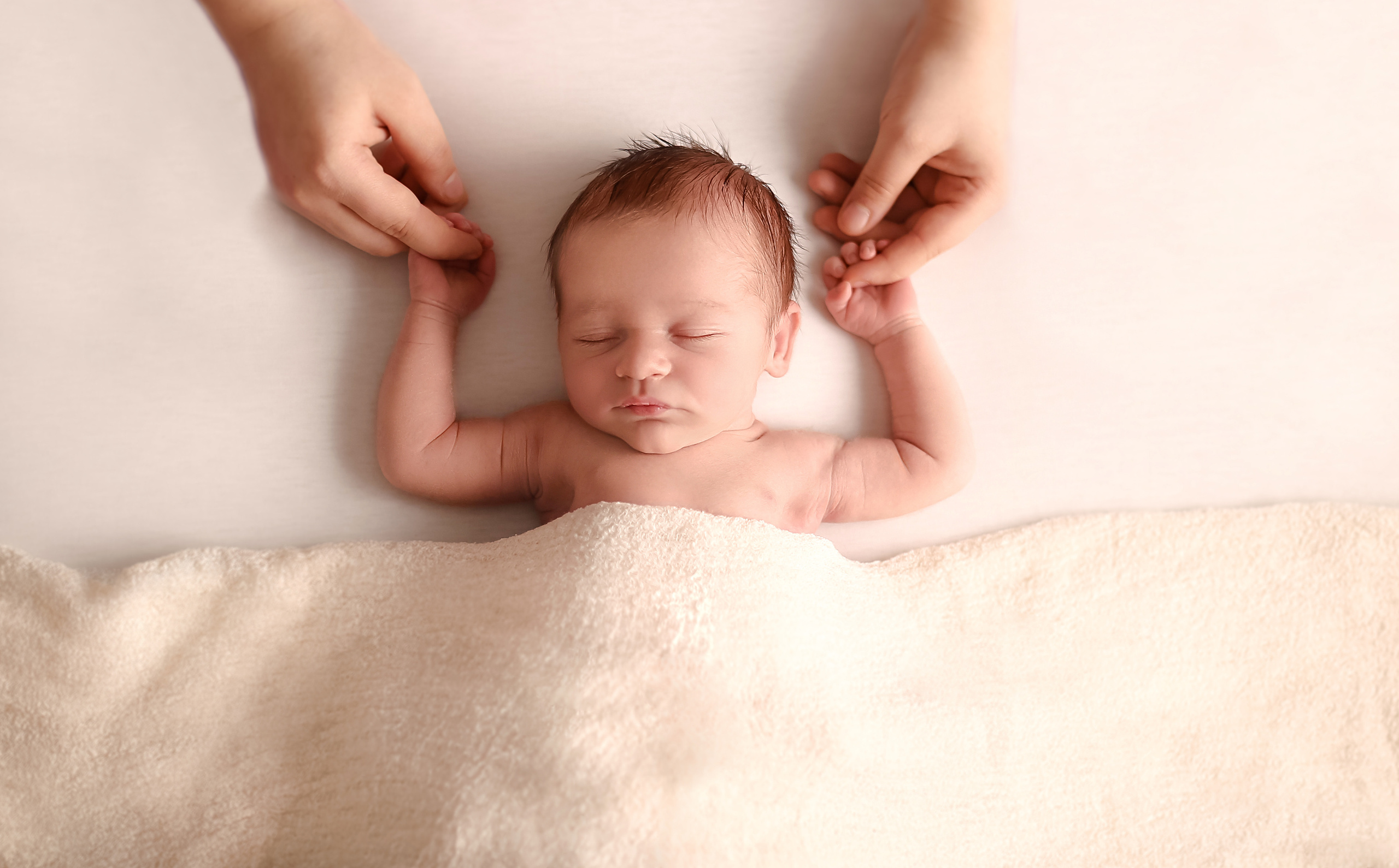 Neugeborene. Neugeborenen, Kinder, Familie Fotografin Oberhausen NRW Marina Lykov