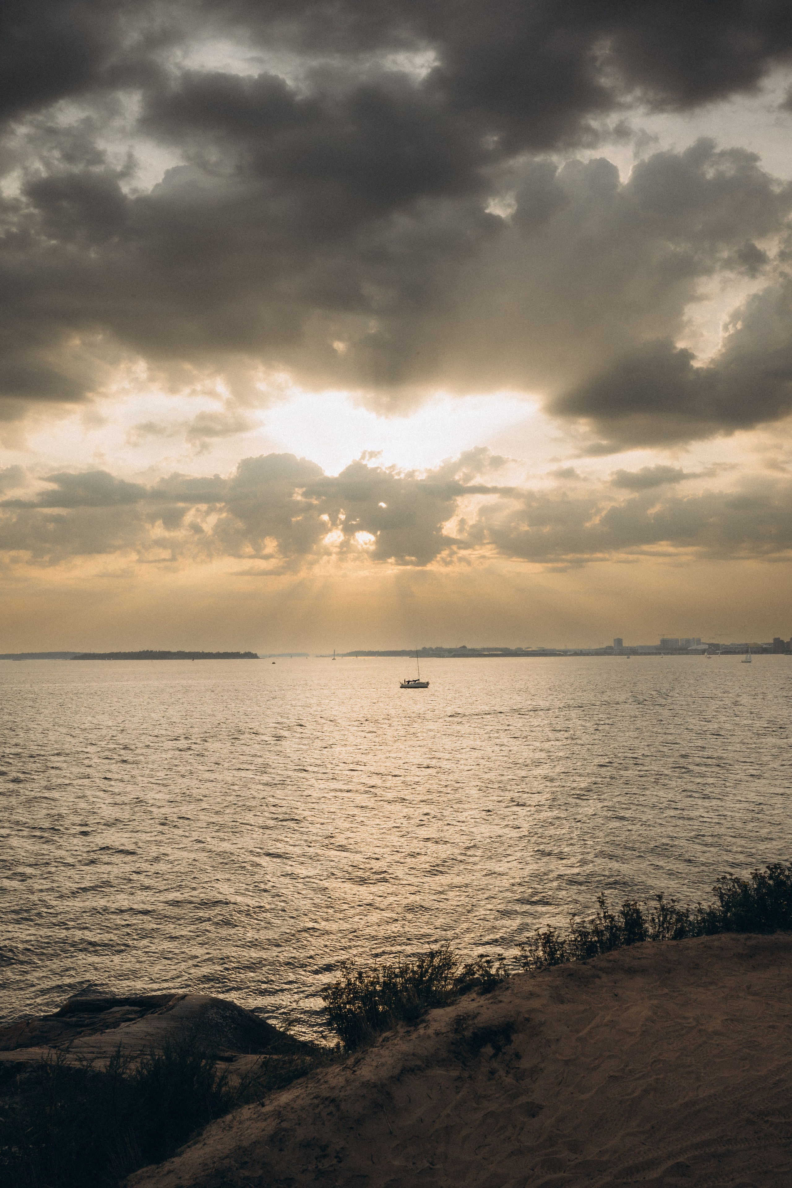 Summer. Wedding and portrait photographer in Helsinki Vickan O