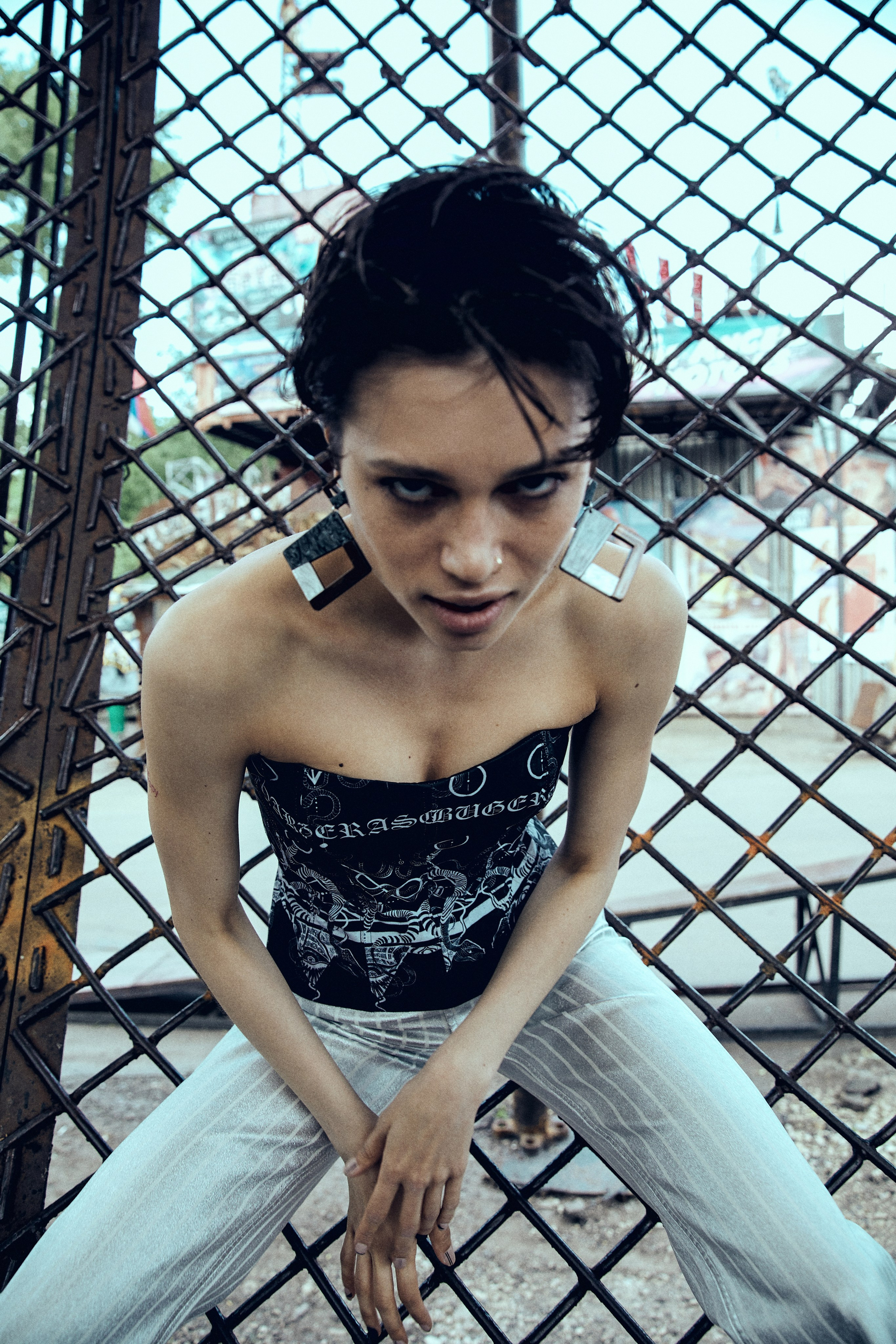 A GIRL IS A GUN. Abdrshin Valeriy photographer