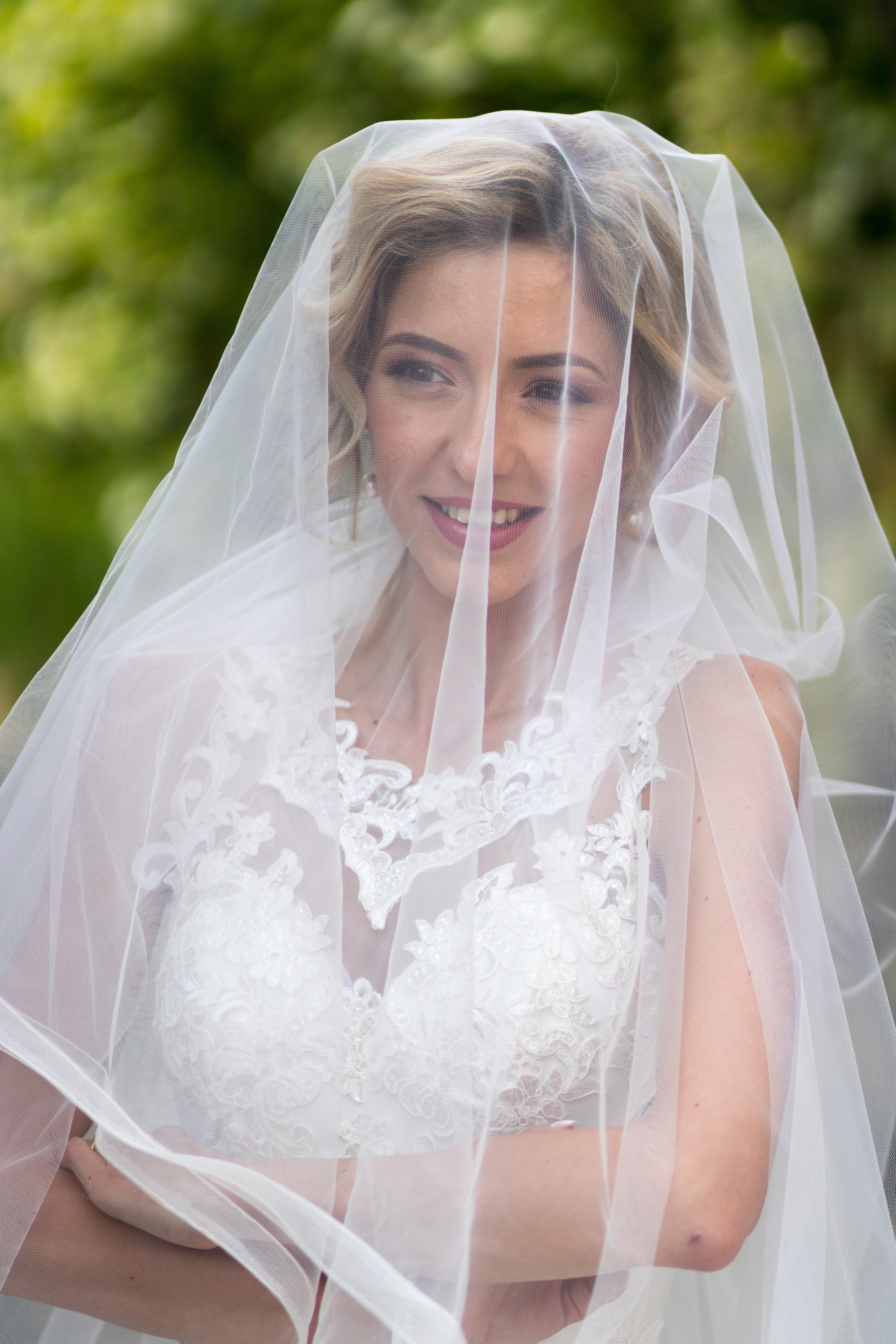 Wedding photographer, Bucharest wedding photographer, photo offer 2024, wedding photo offer, special wedding photographer, wedding photo services, wedding photo-video, Wedding Photo & Video Team - Videographer Bucharest, Team: wedding photographer & videographer, wedding photographer offer , free dates, portrait photographer, bride, wedding dress, jewelry photographer