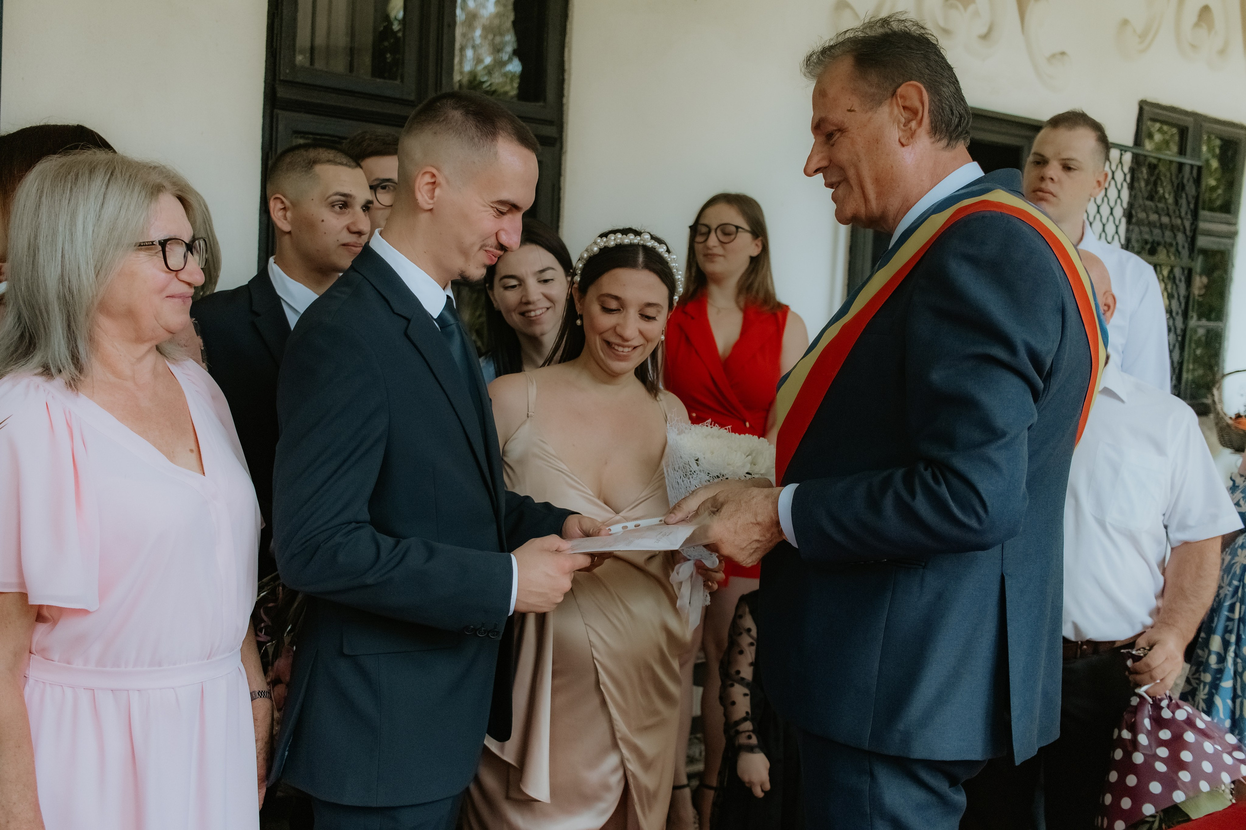 Ana & Alex. Fotograf si videograf — evenimente si studio