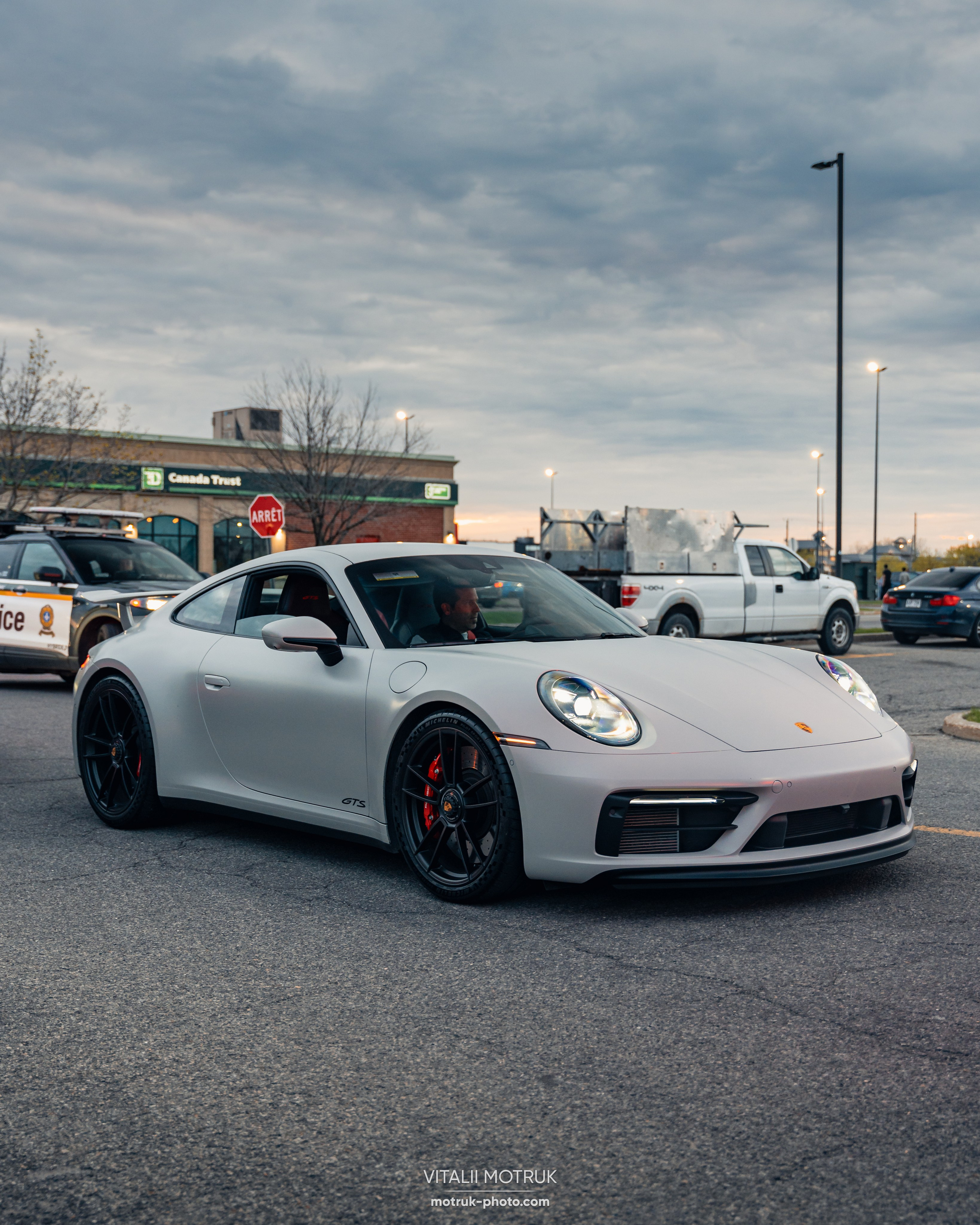 Car meet: 514 bimmers. Photographe de voitures à Paris — Vitalii Motruk