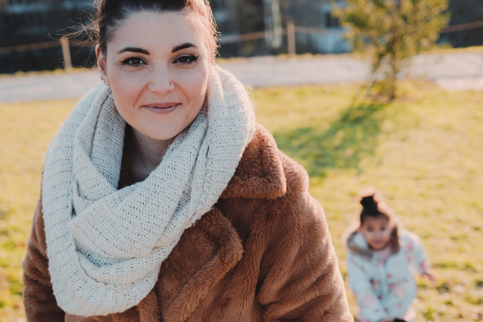 JESSICA AND MIA | FAMILY PHOTOSHOOT | ZÜRICH. HOME