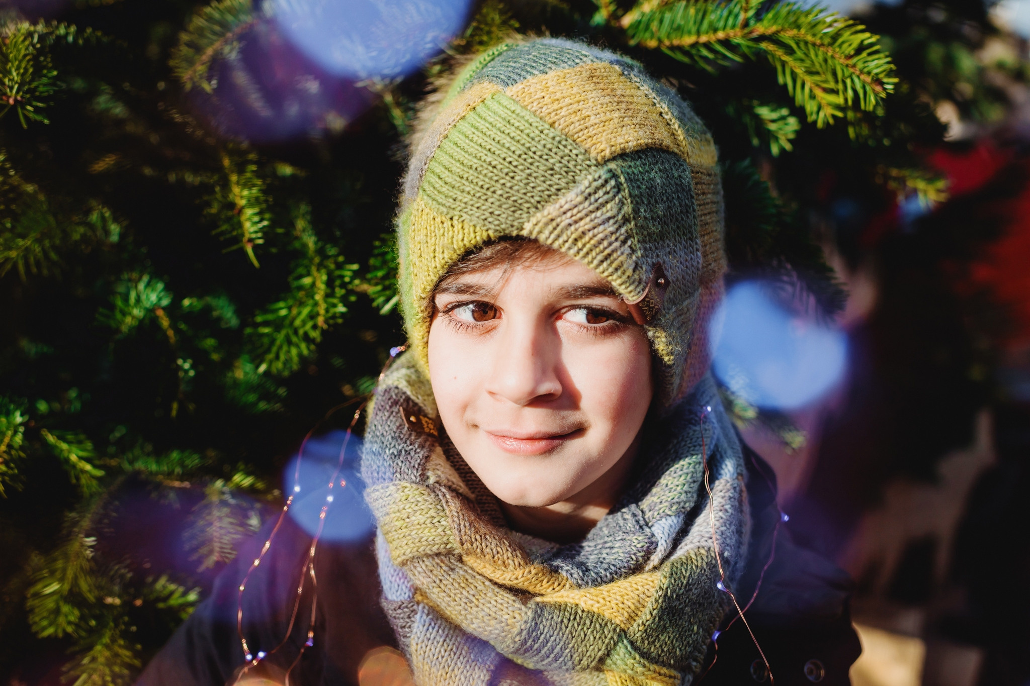 SABINA, NEBOJSA, PHILIPP AND KEMRAN | CHRISTMAS FAMILY PHOTOSHOOT | ZÜRICH. HOME