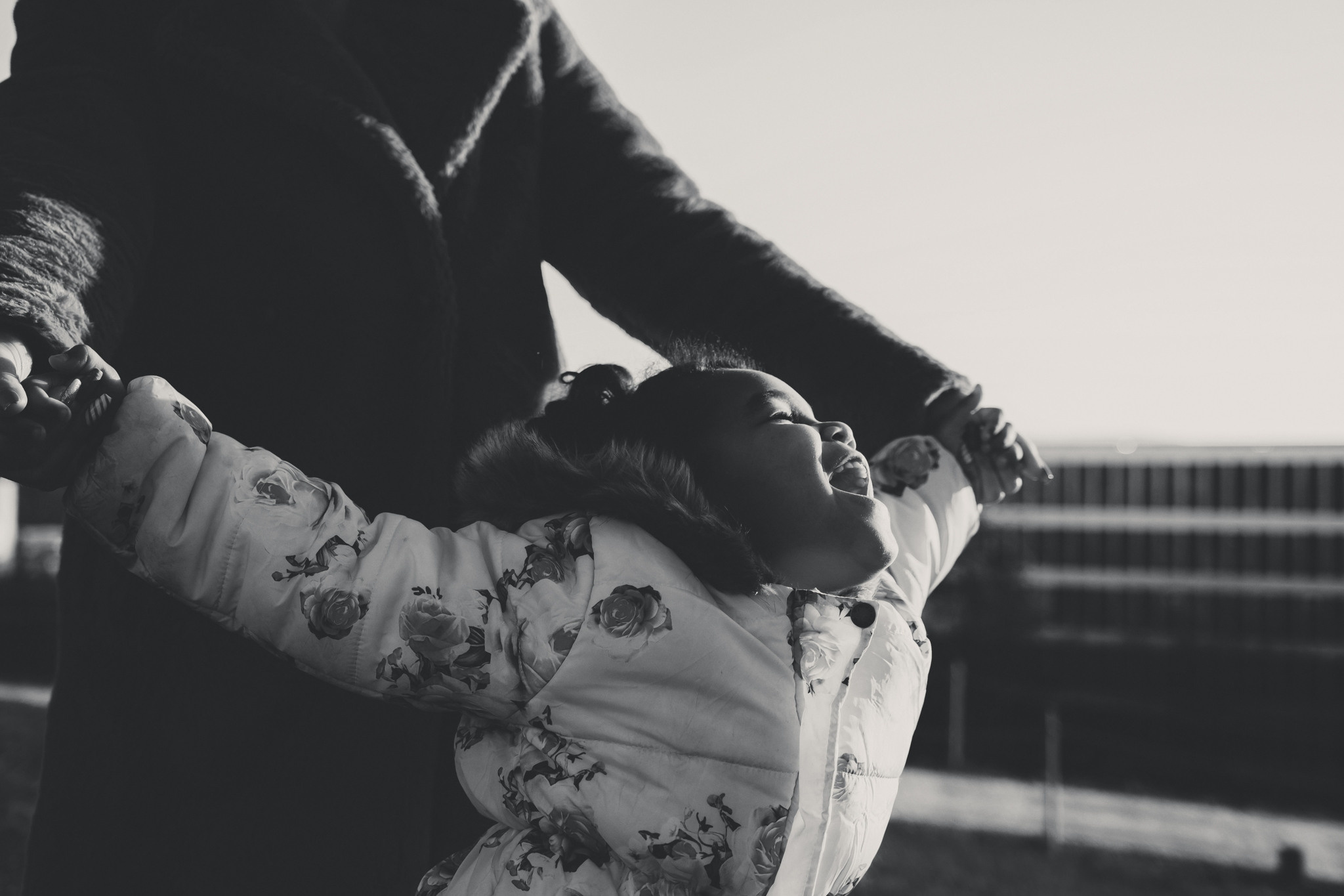 JESSICA AND MIA | FAMILY PHOTOSHOOT | ZÜRICH. HOME