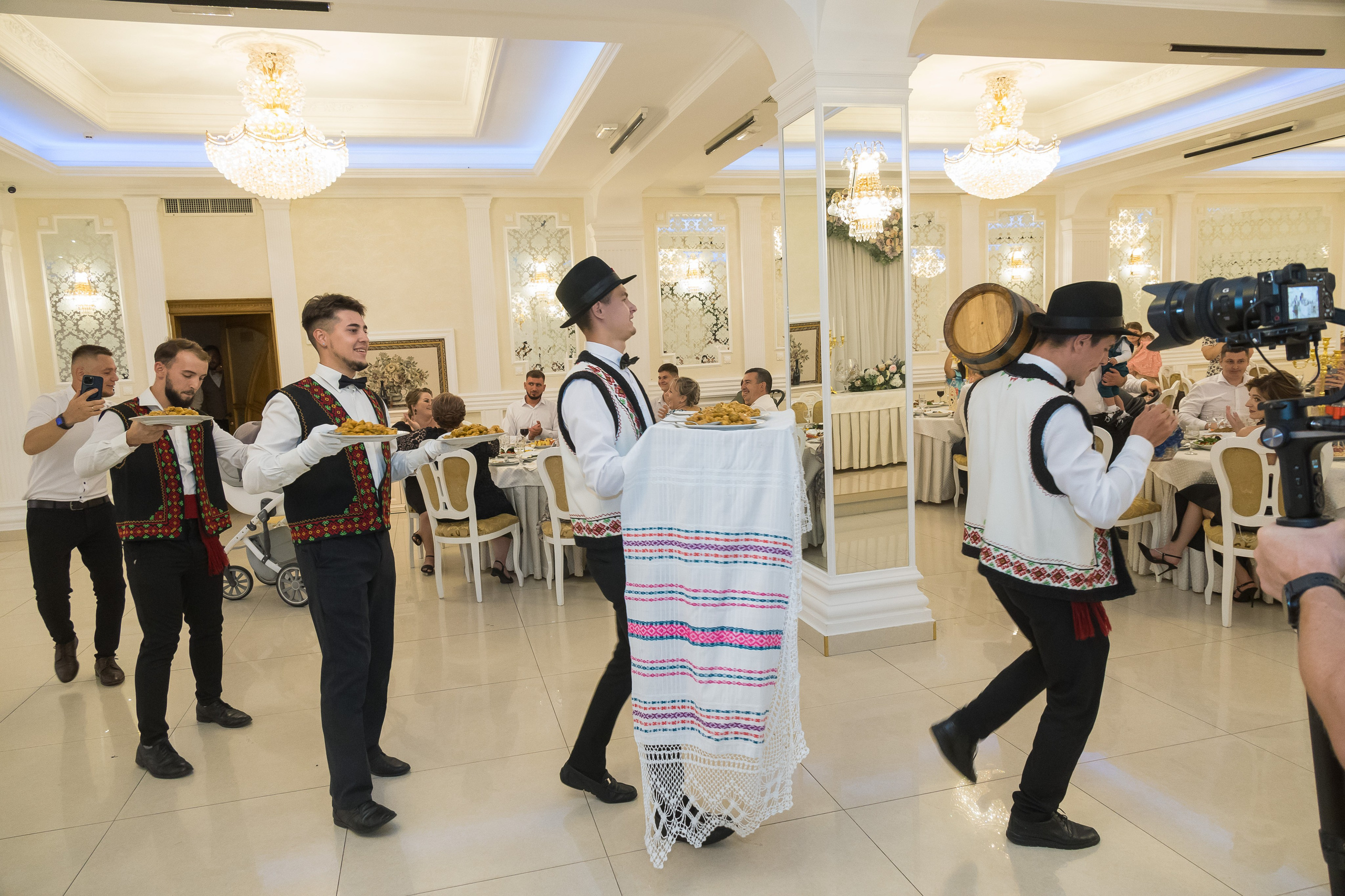 Lya - Foto si video de botez si cumatrie. ✔️ Servicii foto si video in Chisinau Moldova - Cinematic.md