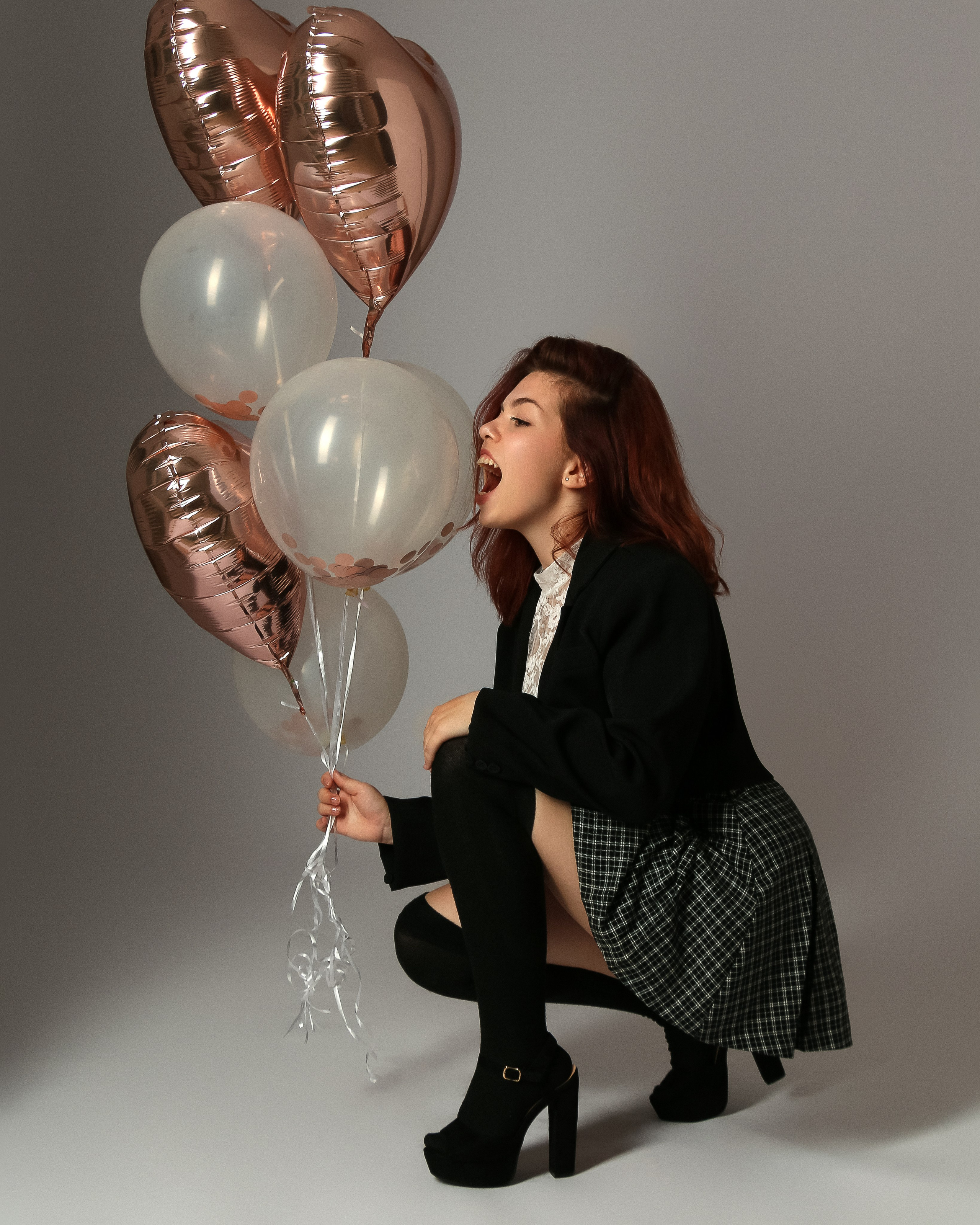 Künstlerisches Portrait mit Fokus auf Stil und Körpersprache