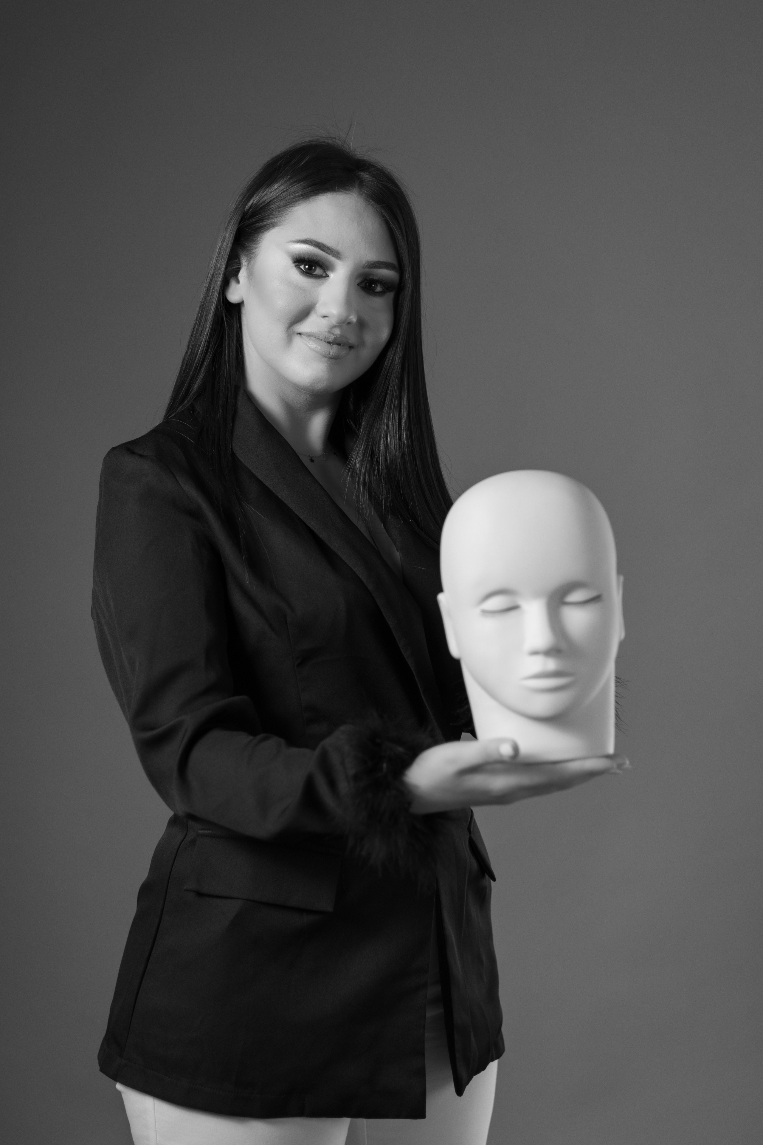 Estera. Fotograf si videograf — evenimente si studio