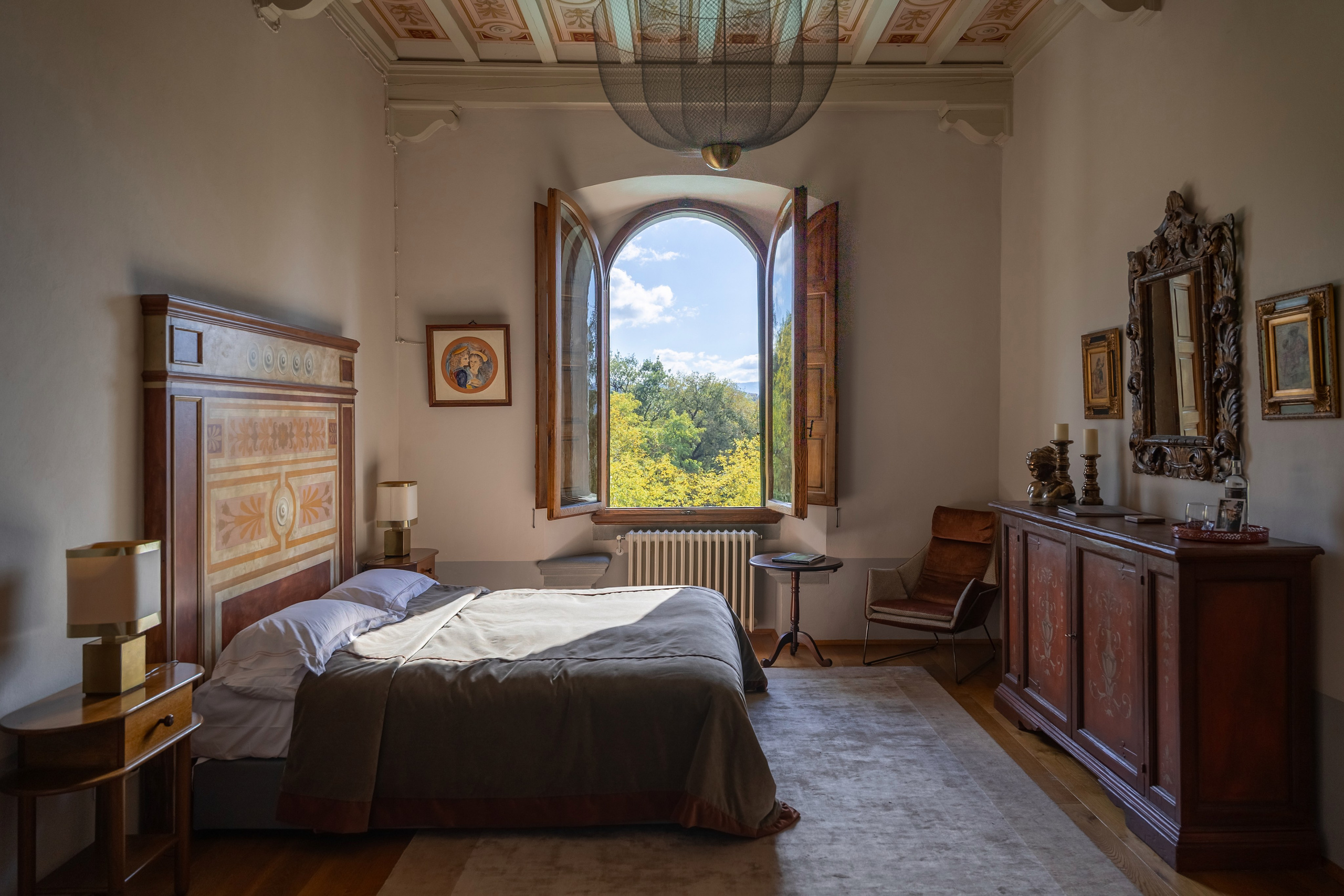 Lee & Leo. Fulop Robert — Editorial Wedding Photographer in Europe