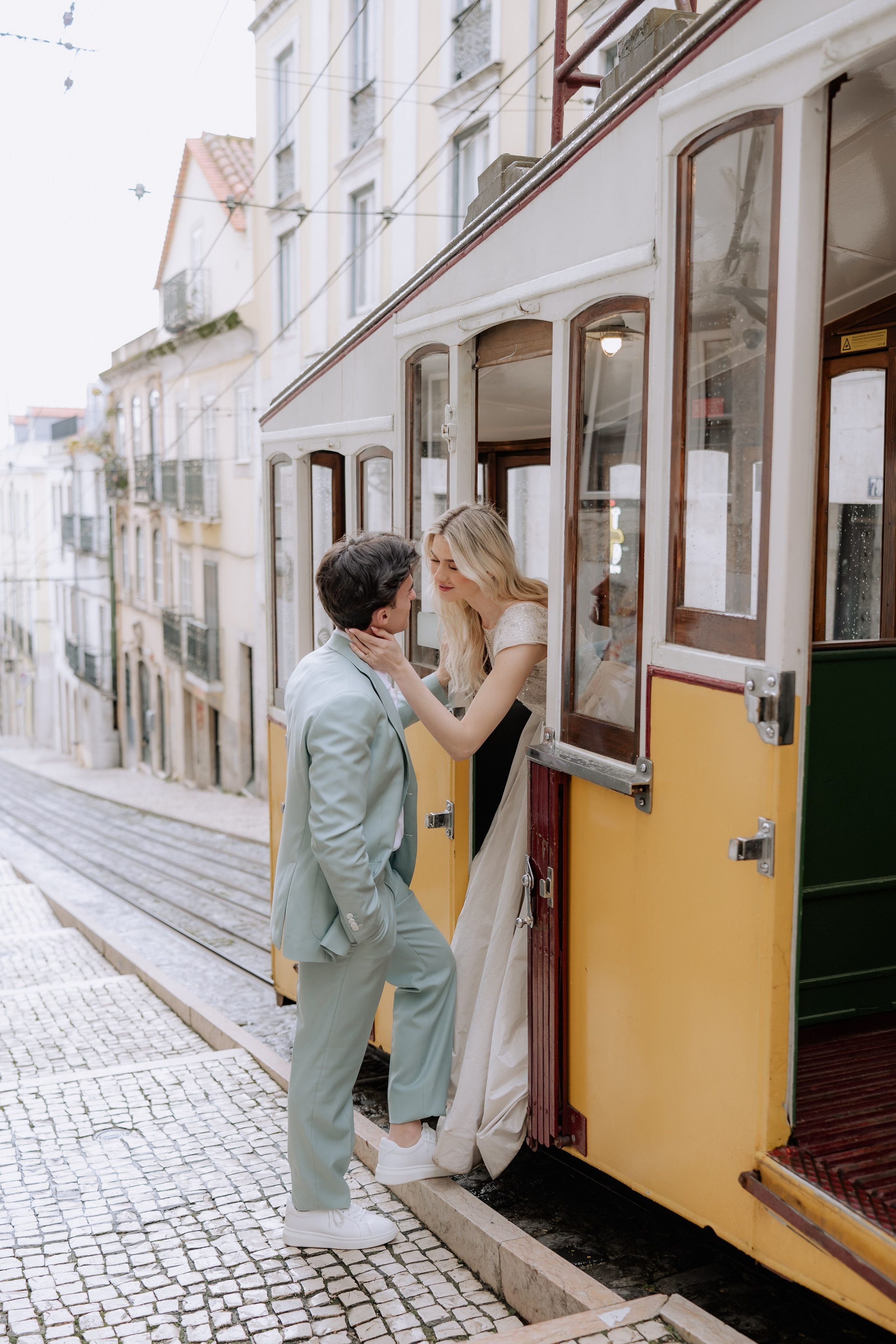 Proud Vision Weddings | Wedding Photography & Film — Servicii profesionale Foto Video Nunta Iasi