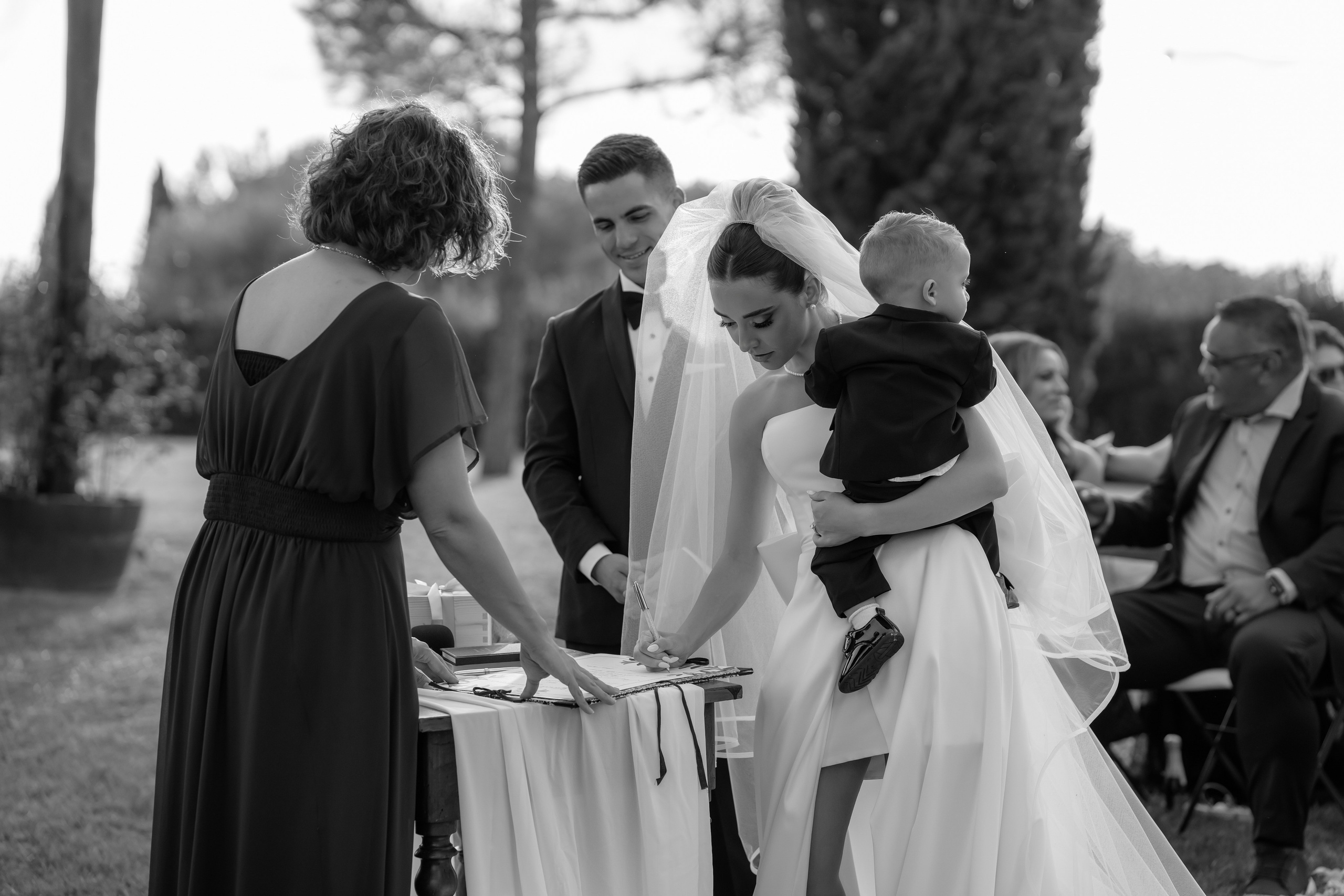 Dom&Ally. Wedding photographer Italy