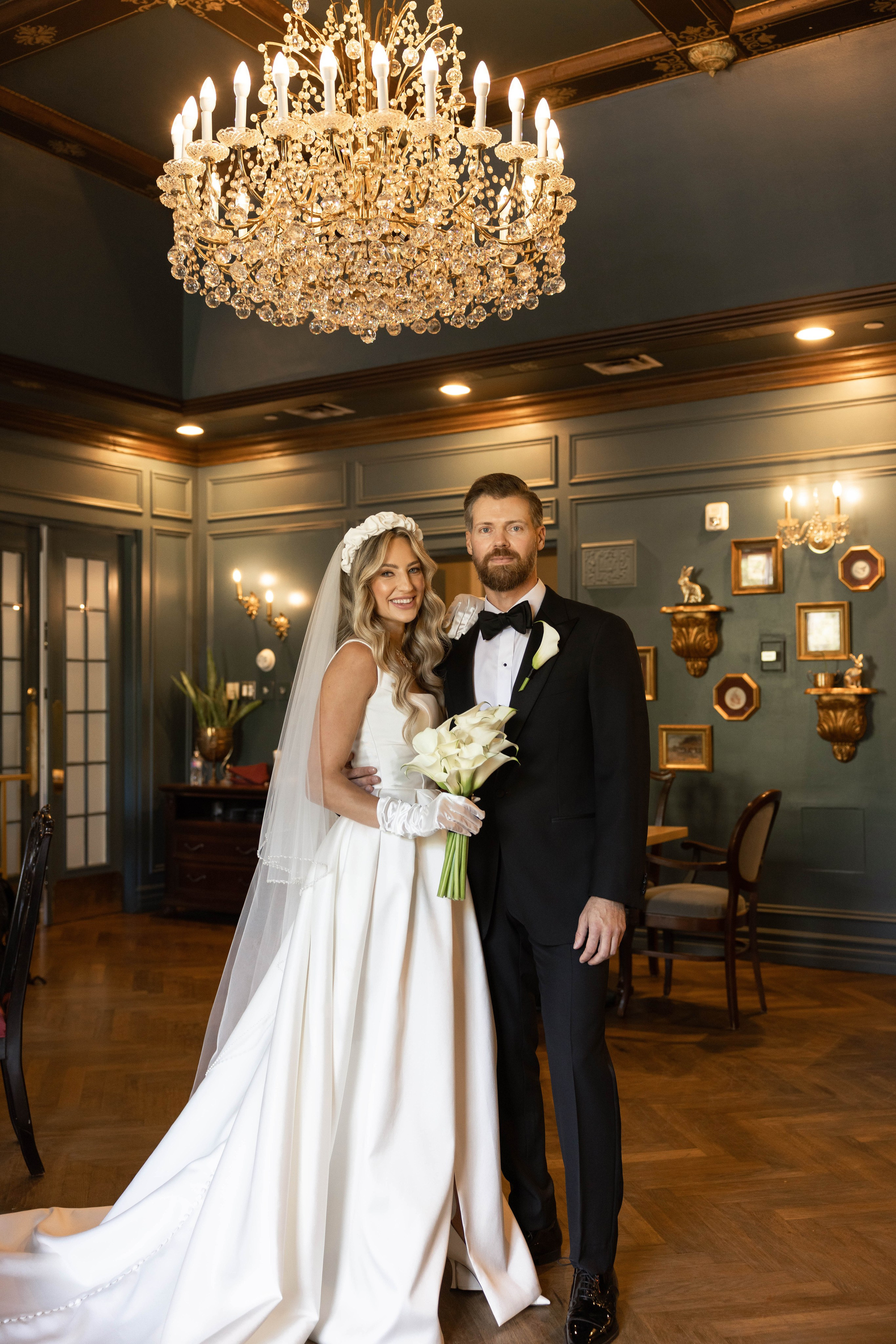 Elegant & Timeless Wedding Photography at Hotel Saskatchewan. Wedding photography and videography in Regina, Saskatchewan