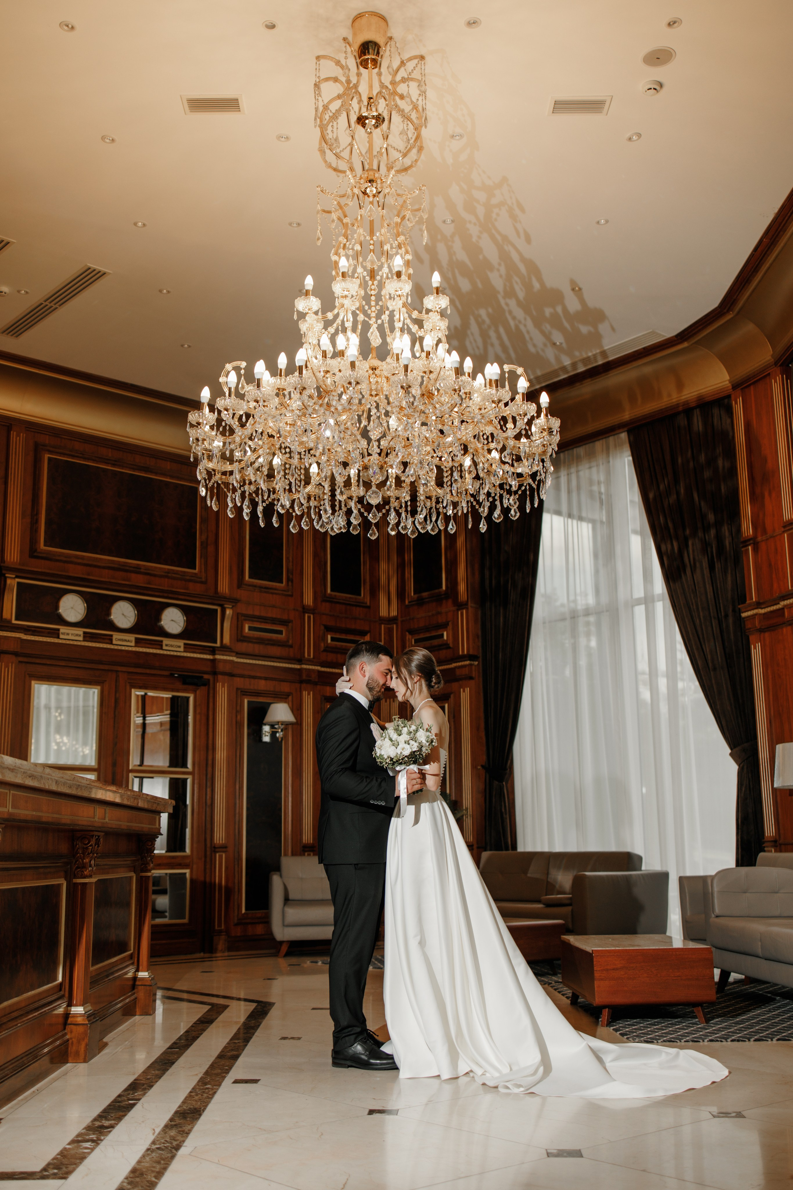 Time Hotel - Maxim & Xenia. Servicii foto-video!