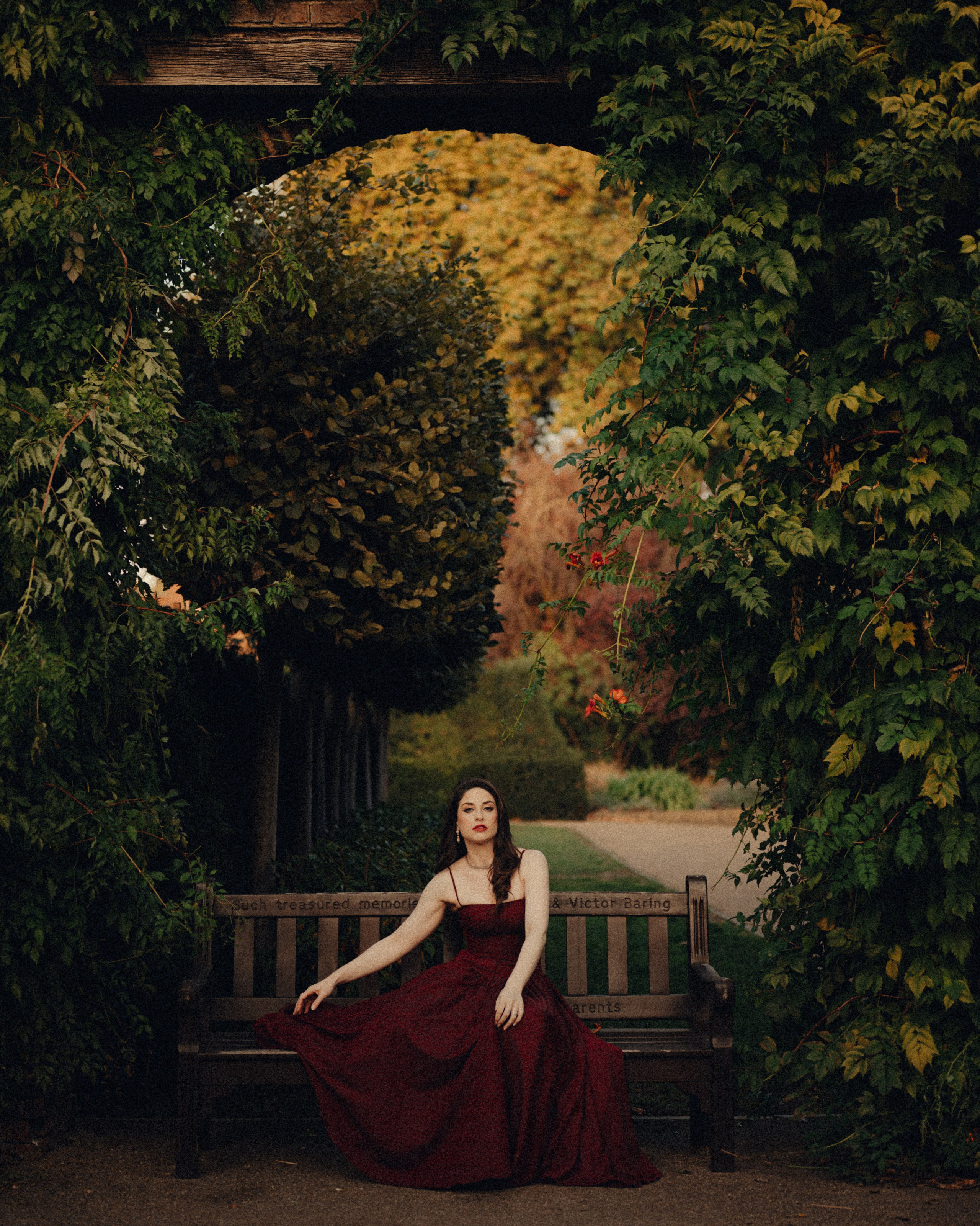 Autumn Vintage Photoshoot in London Kensington. Moth & Moss Photography