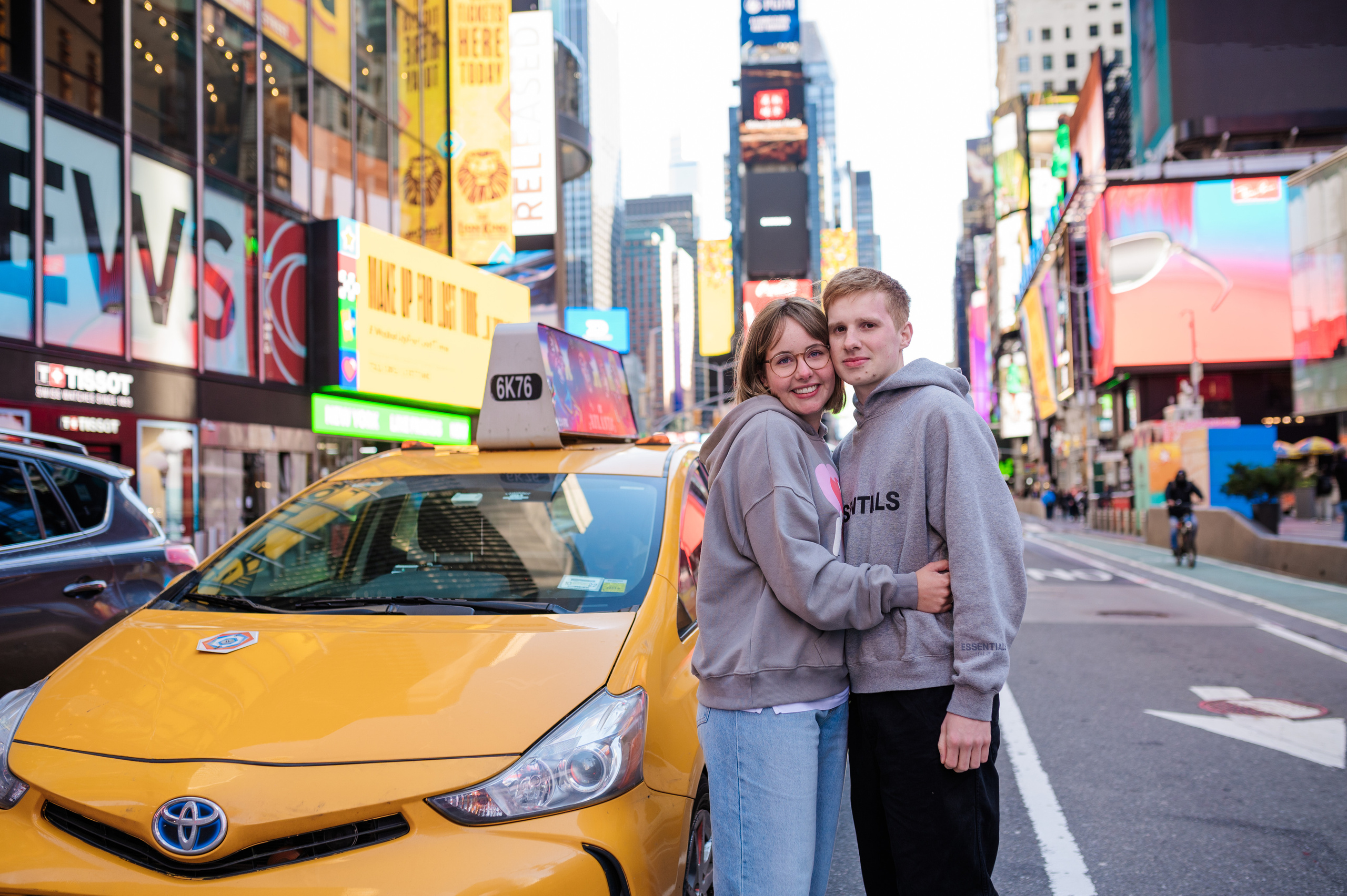 times square photo session with yellow taxi