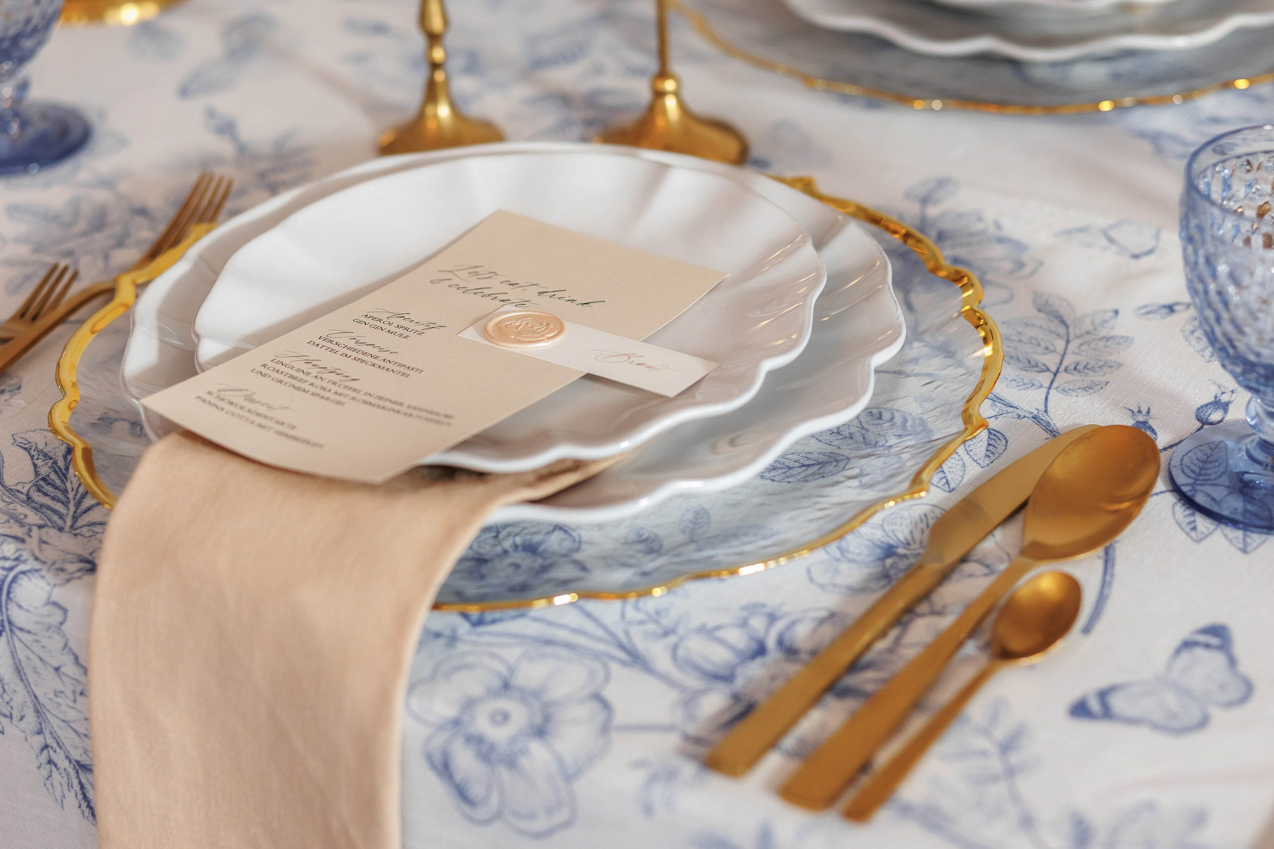 Märchenhafte Hochzeit in der Villa Schützenhof. Hochzeitsfotografie in Berlin Nataliia Schütze