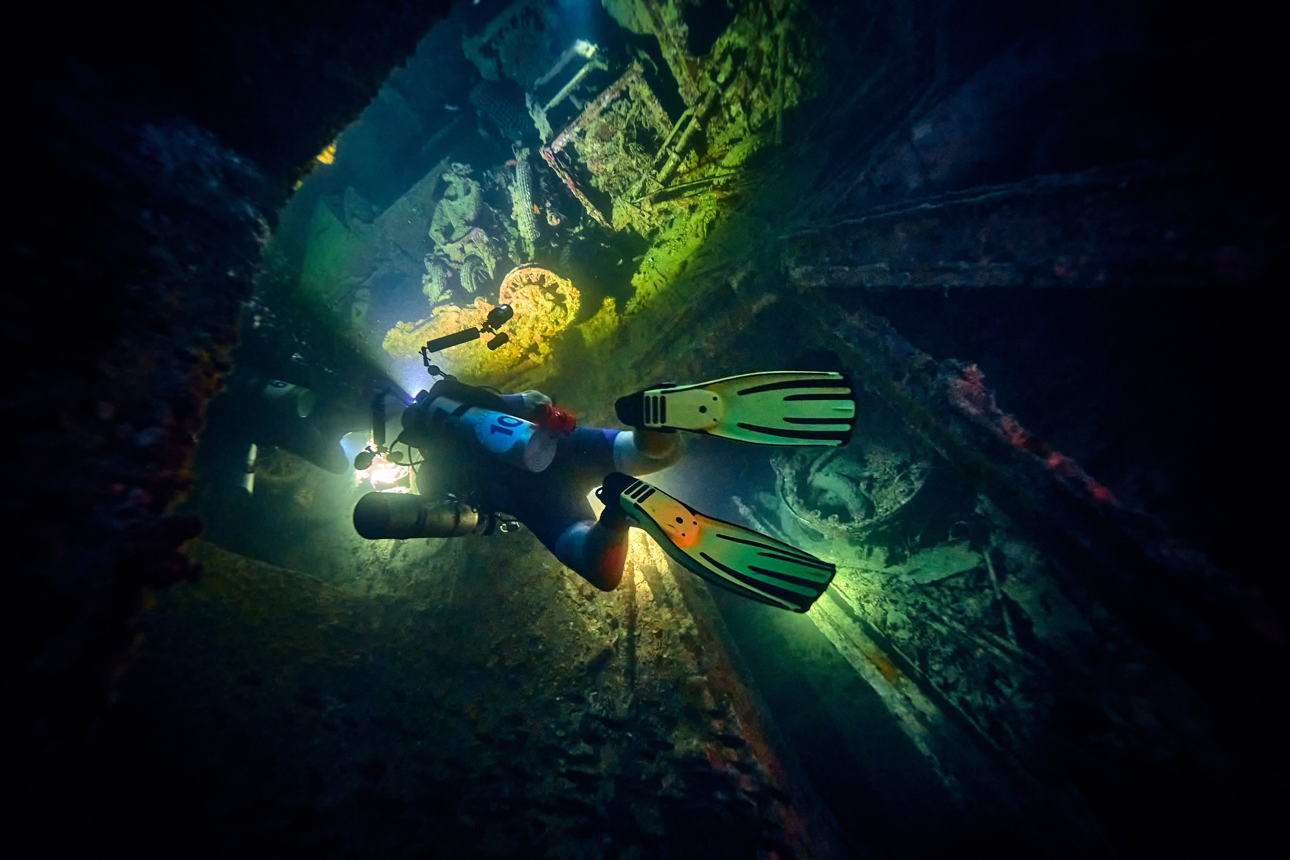 Fotograf podwodny Andriej Szypiłow - zdjęcia tajemniczego SS Thistlegorm. Underwater photographer Andriej Szypilow - photos of the mysterious SS Thistlegorm.