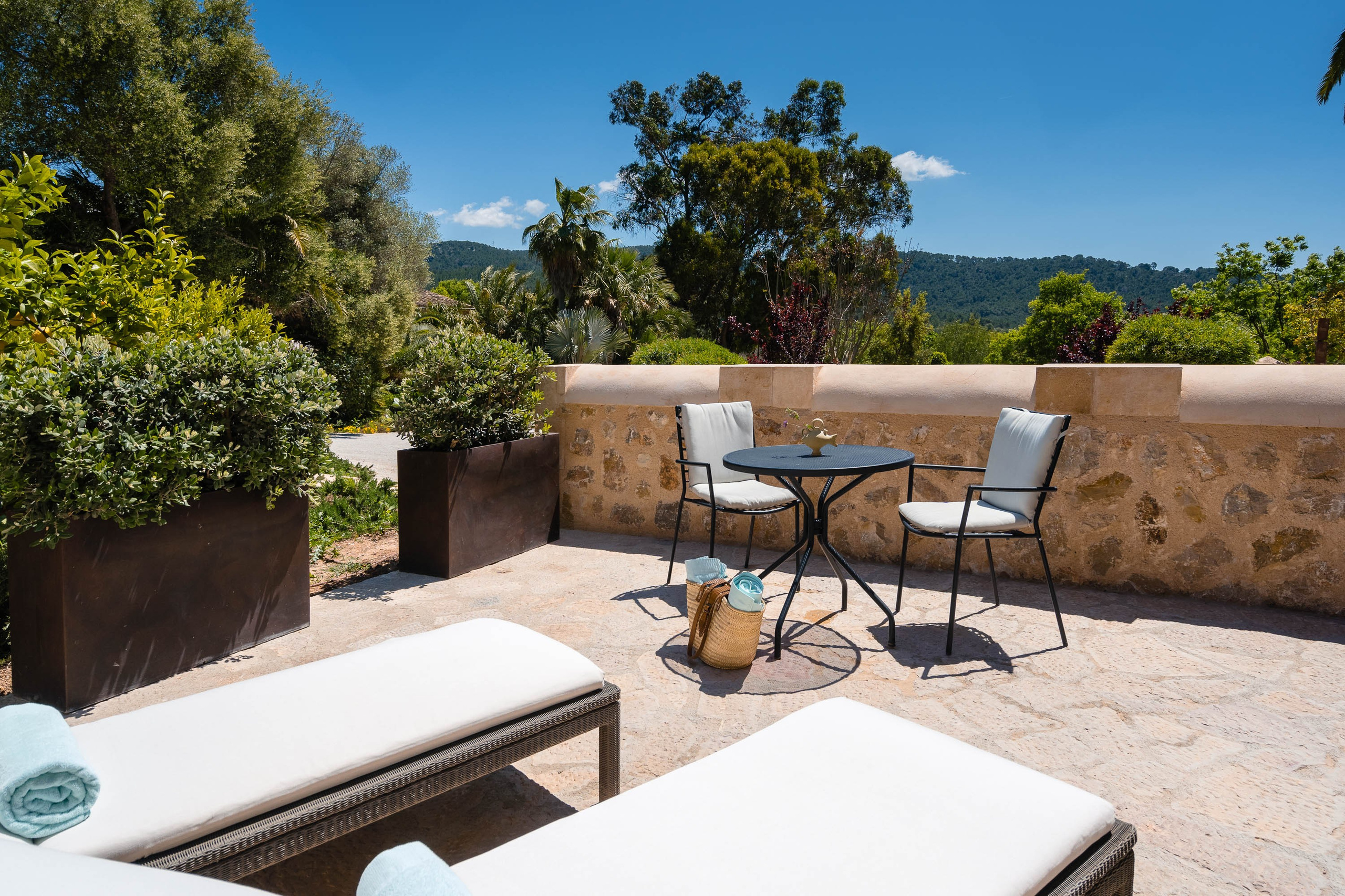 Fotografía comercial de habitaciones en Hotel Son Claret. Mallorca Wedding, Corporate & Social Photographer