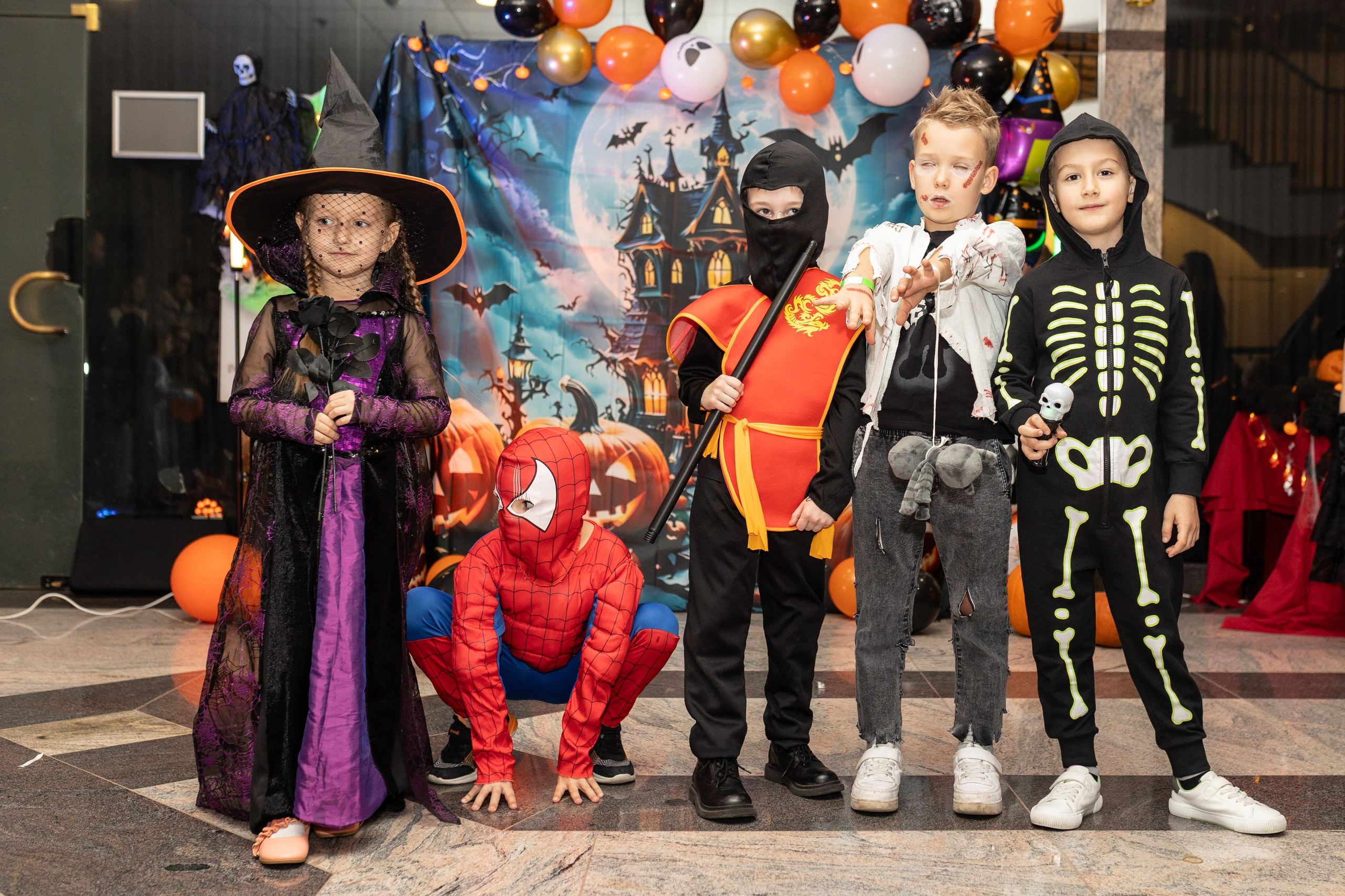 Leo dance studio Helloween 2025. Семейный и детский фотограф в Варшаве Мила Бобровская