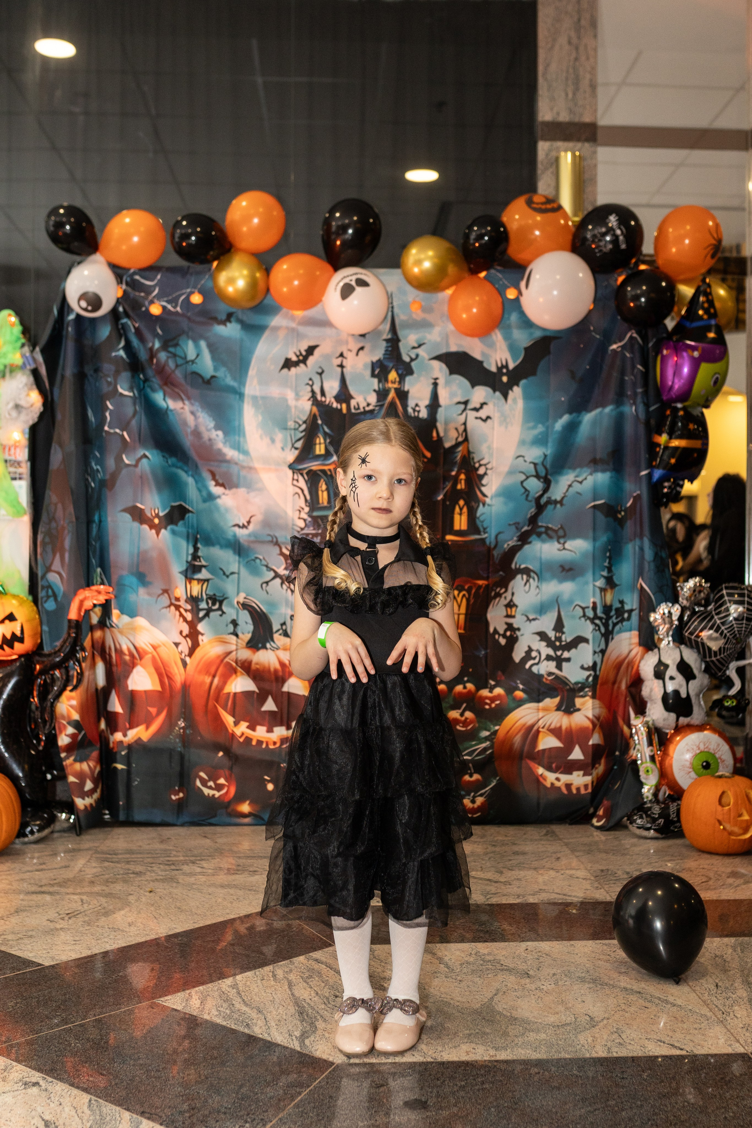 Leo dance studio Helloween 2025. Семейный и детский фотограф в Варшаве Мила Бобровская