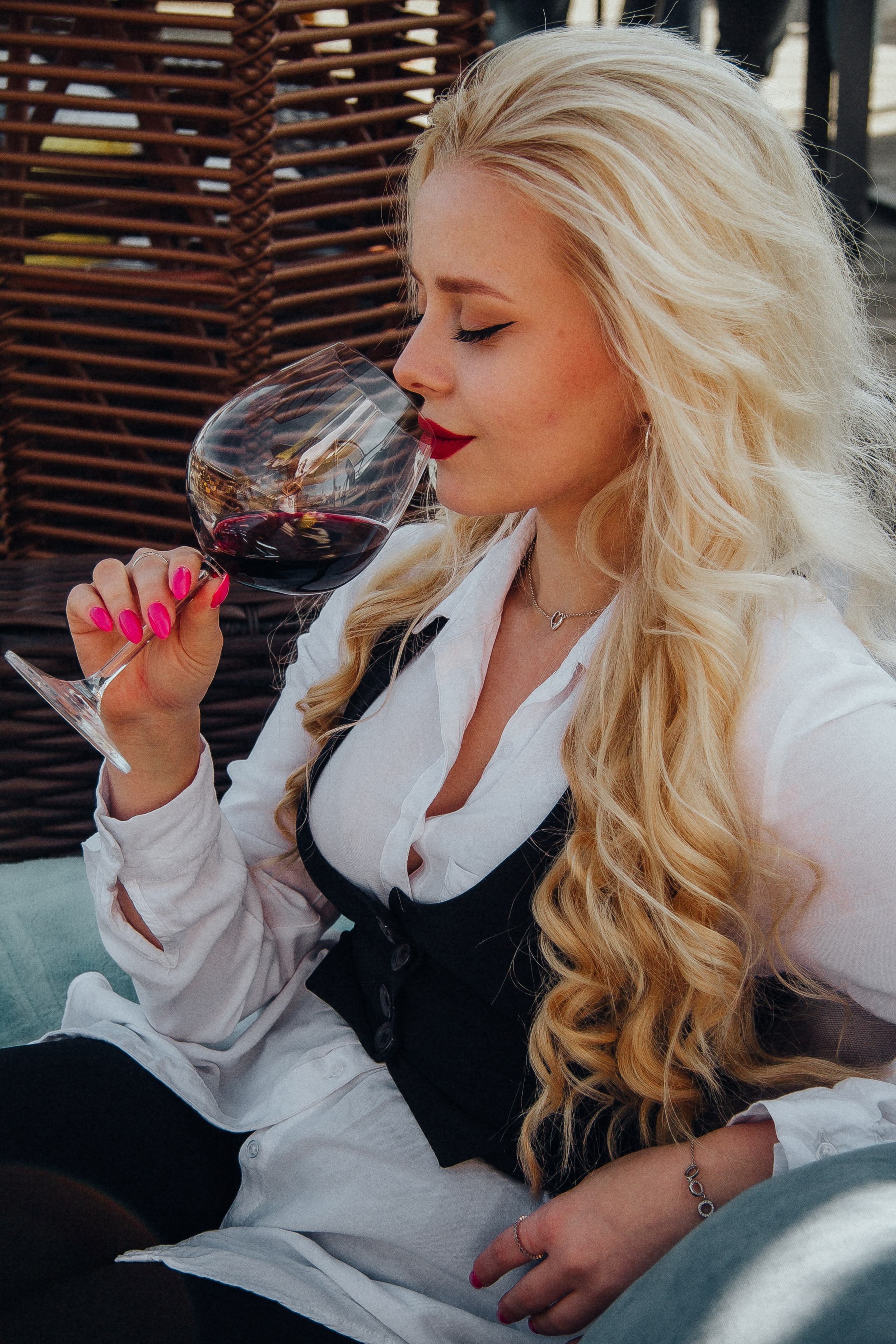 Lina. Iryna Zhyvora | Photographer | Stockholm