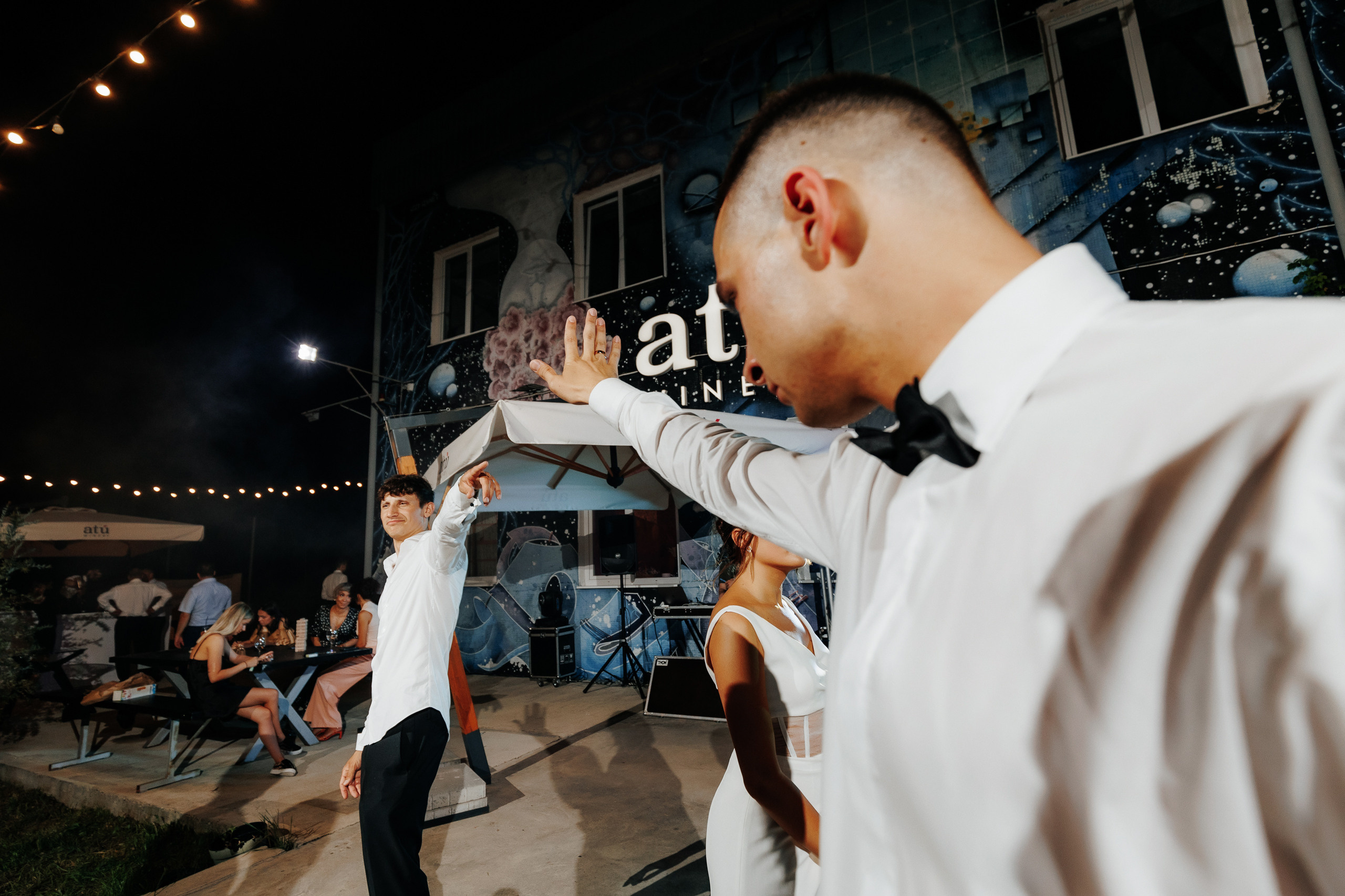 Drunk in love. Servicii Foto Video în Chișinău și Europa ID-Brothers